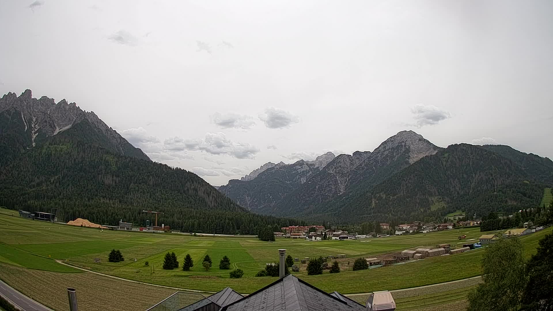 Webcam Toblach Dolomites – View from Hotel Rosengarten