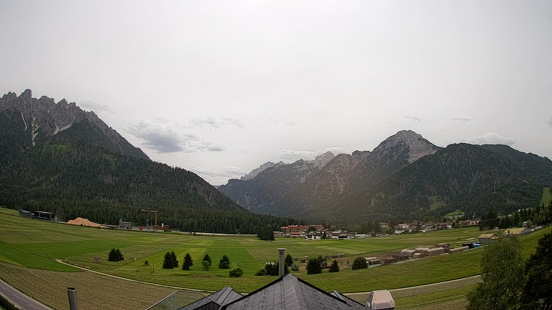 Webcam Toblach Dolomites – View from Hotel Rosengarten