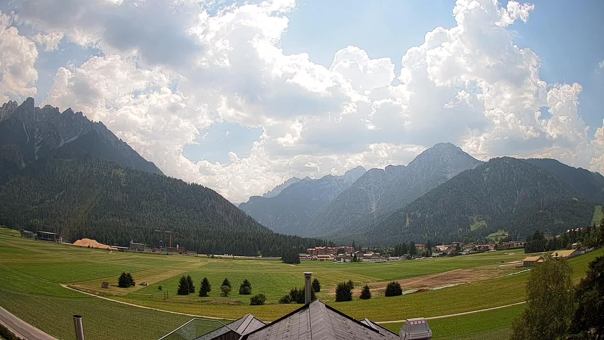 Webcam Toblach Dolomites – View from Hotel Rosengarten