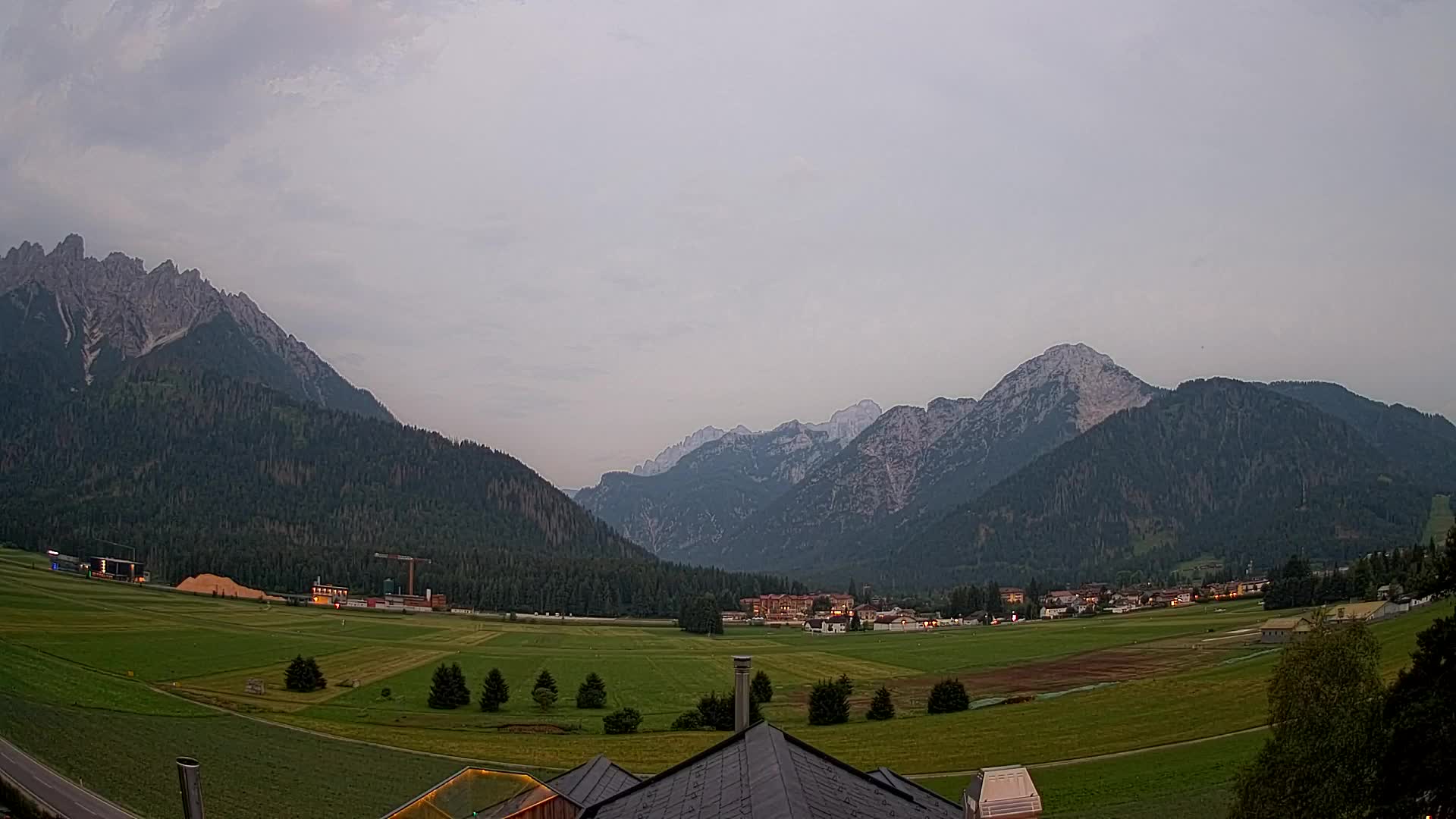 Webcam Toblach Dolomites – View from Hotel Rosengarten