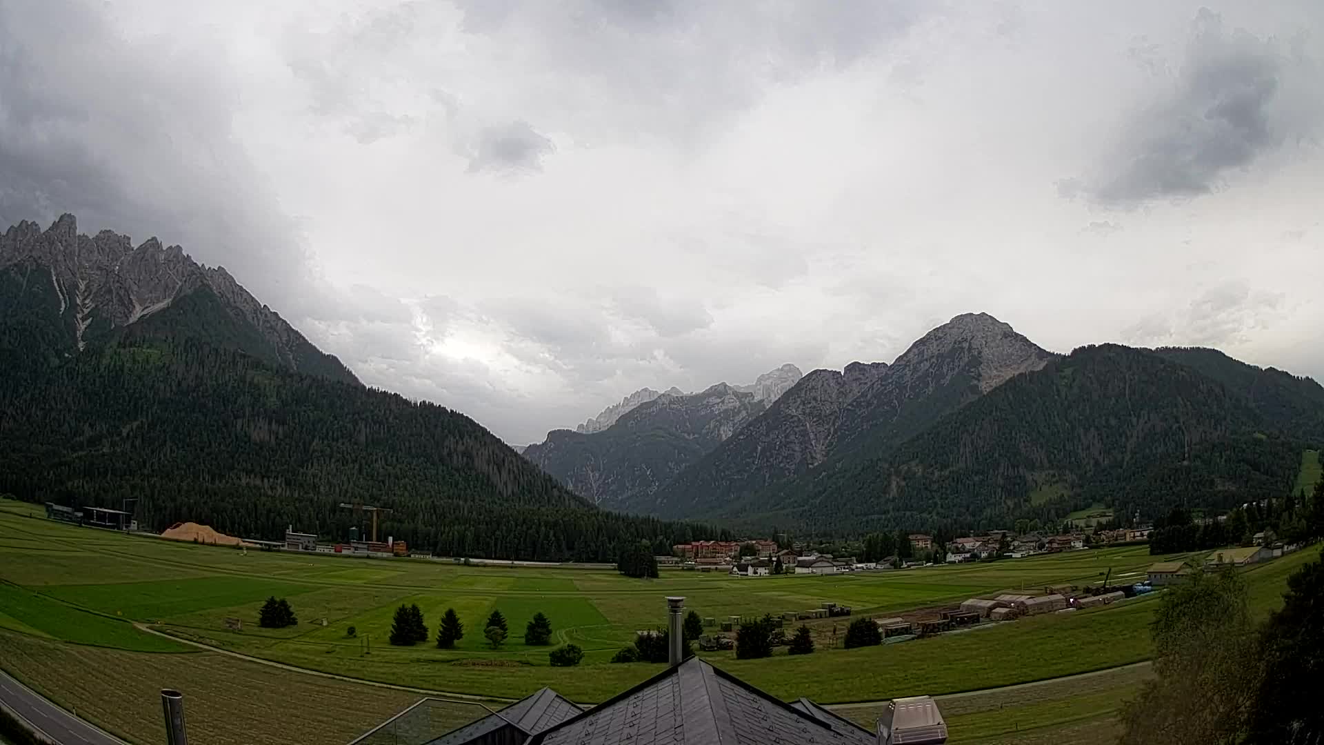 Webcam Toblach Dolomites – View from Hotel Rosengarten