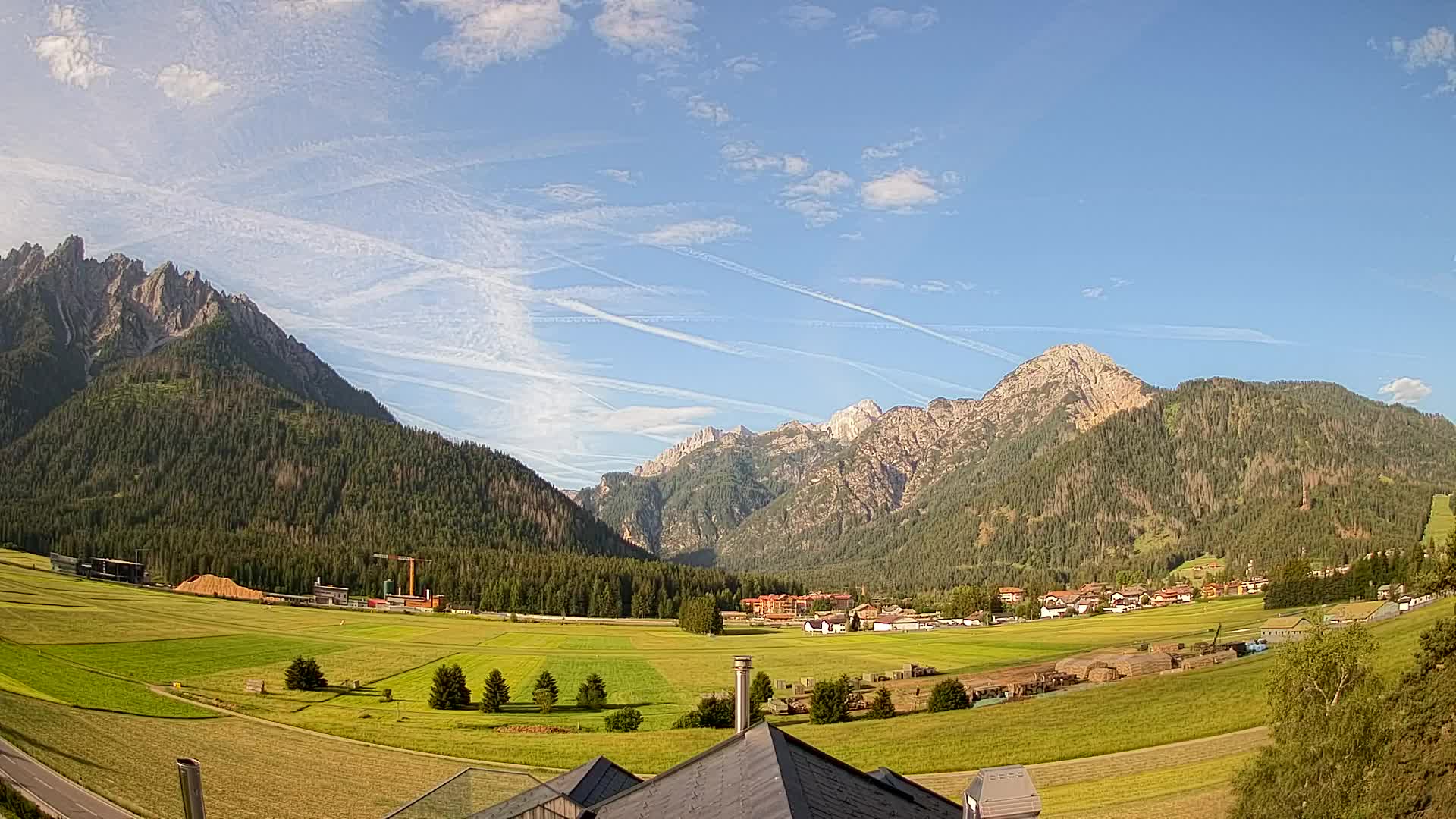 Web kamera Toblach Dolomiti – Pogled s Hotela Rosengarten