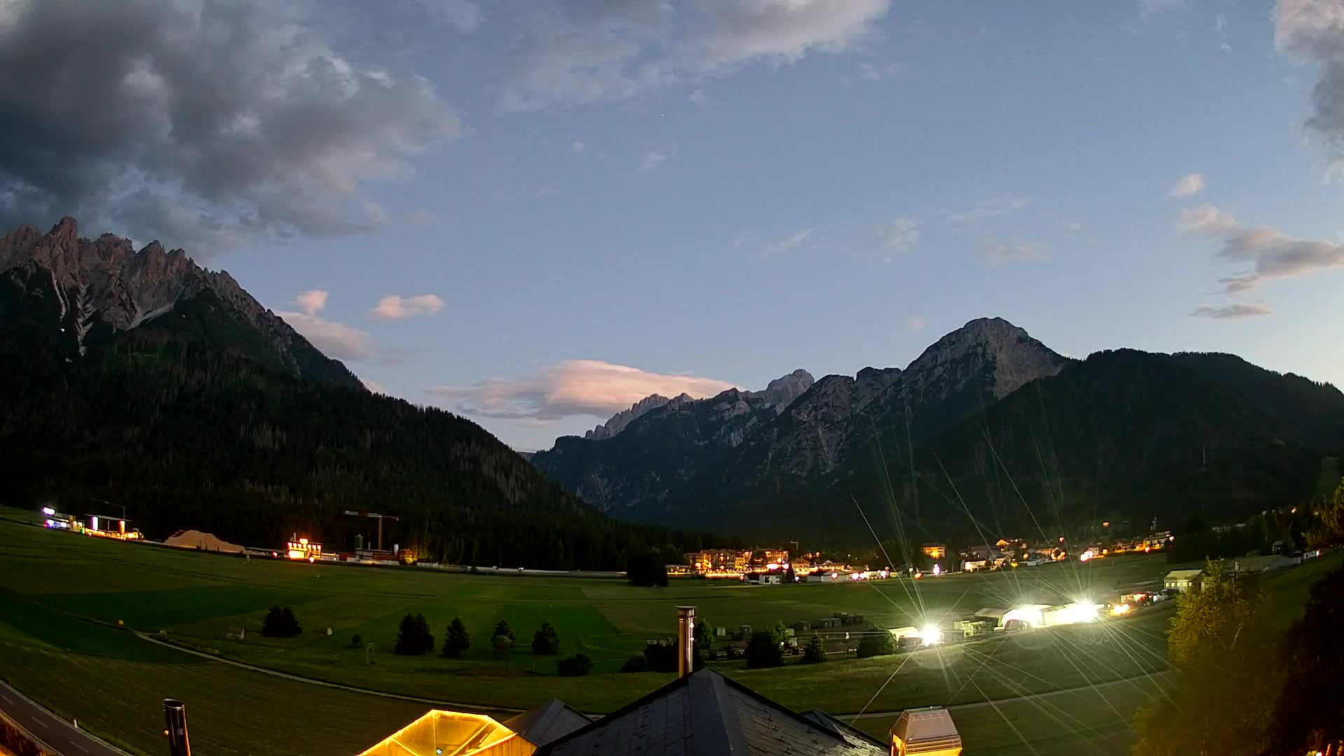 Spletna kamera Toblach Dolomiti – Pogled iz hotela Rosengarten