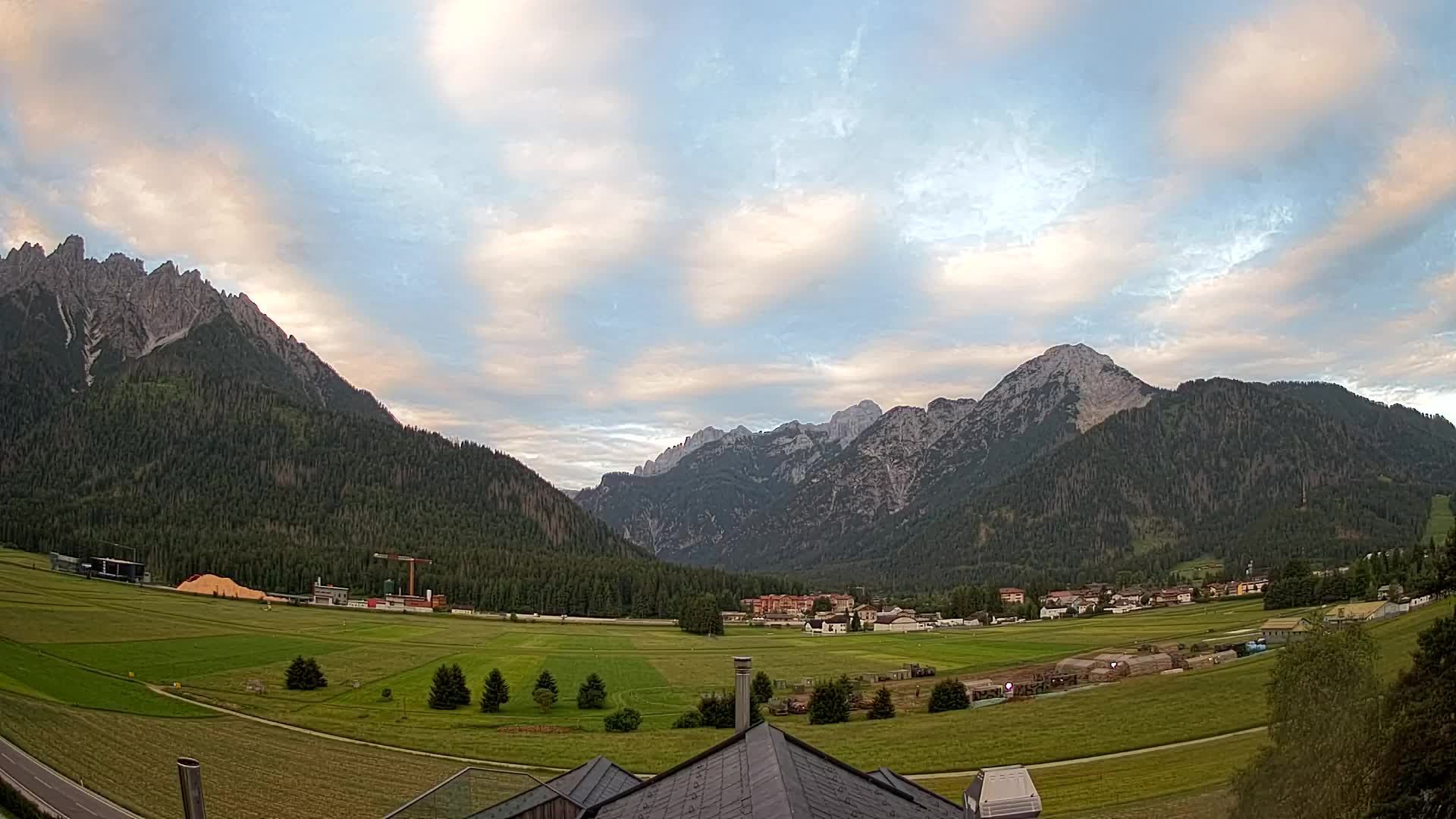 Webcam Toblach Dolomites – View from Hotel Rosengarten