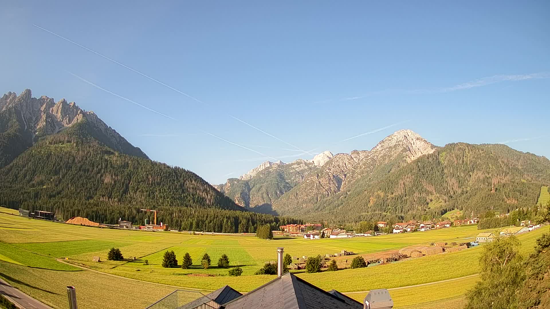 Webcam Toblach Dolomites – View from Hotel Rosengarten