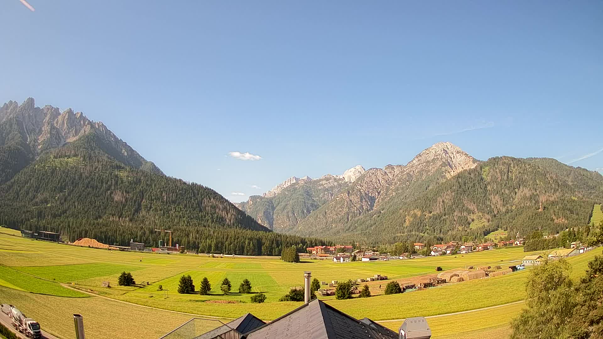 Spletna kamera Toblach Dolomiti – Pogled iz hotela Rosengarten