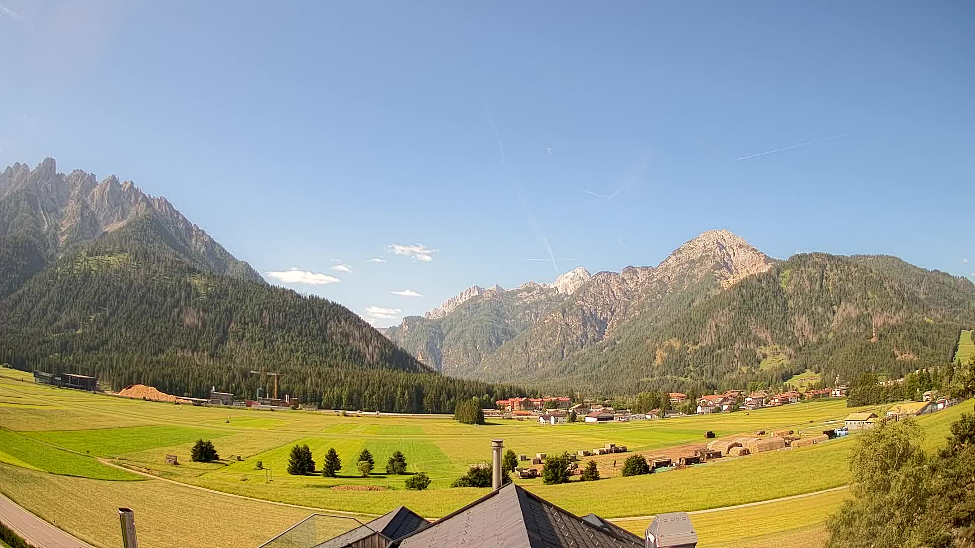 Spletna kamera Toblach Dolomiti – Pogled iz hotela Rosengarten