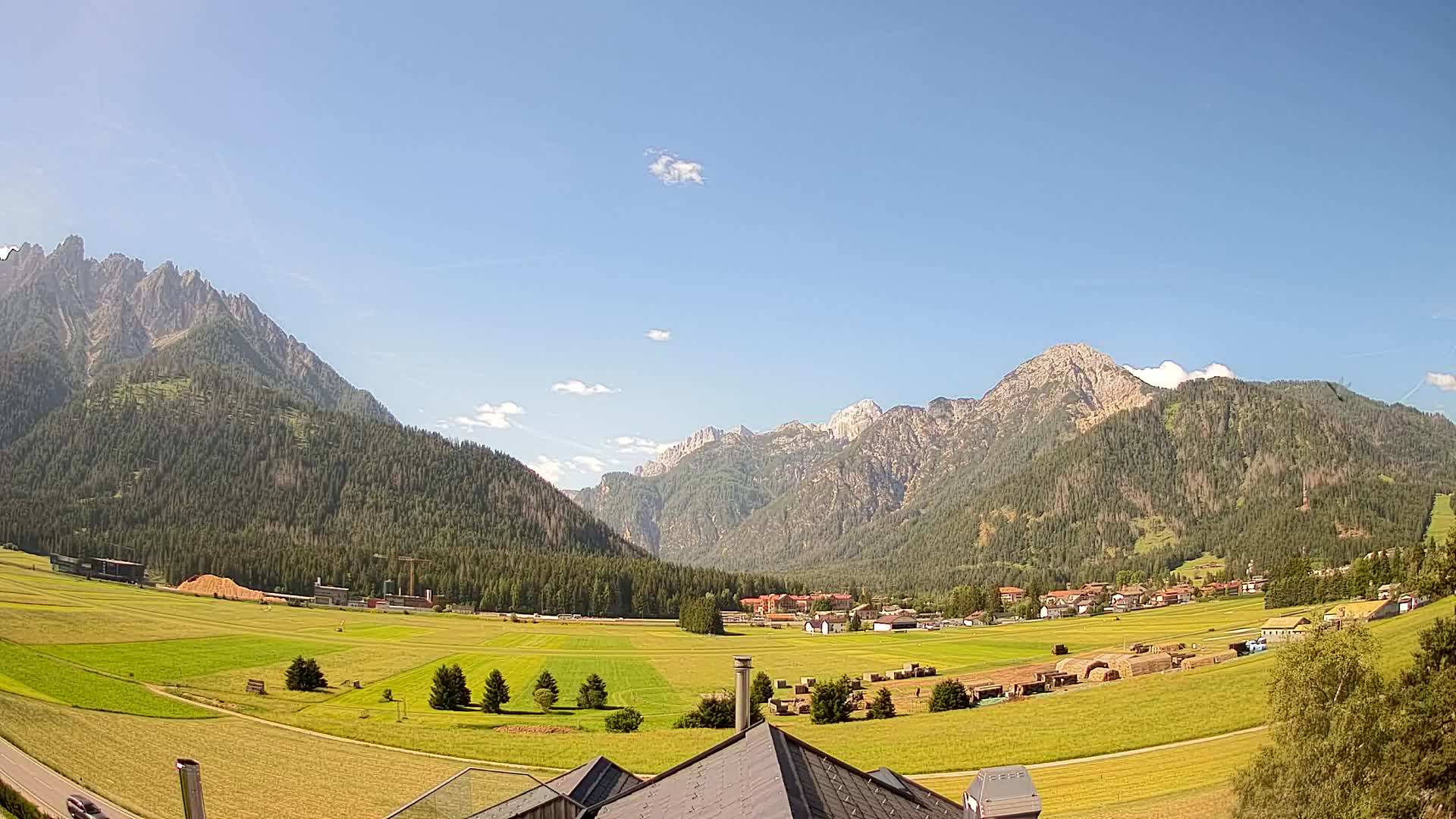Webcam Toblach Dolomites – View from Hotel Rosengarten