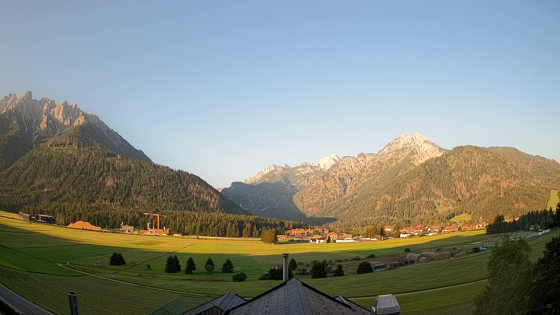 Webcam Toblach Dolomites – View from Hotel Rosengarten