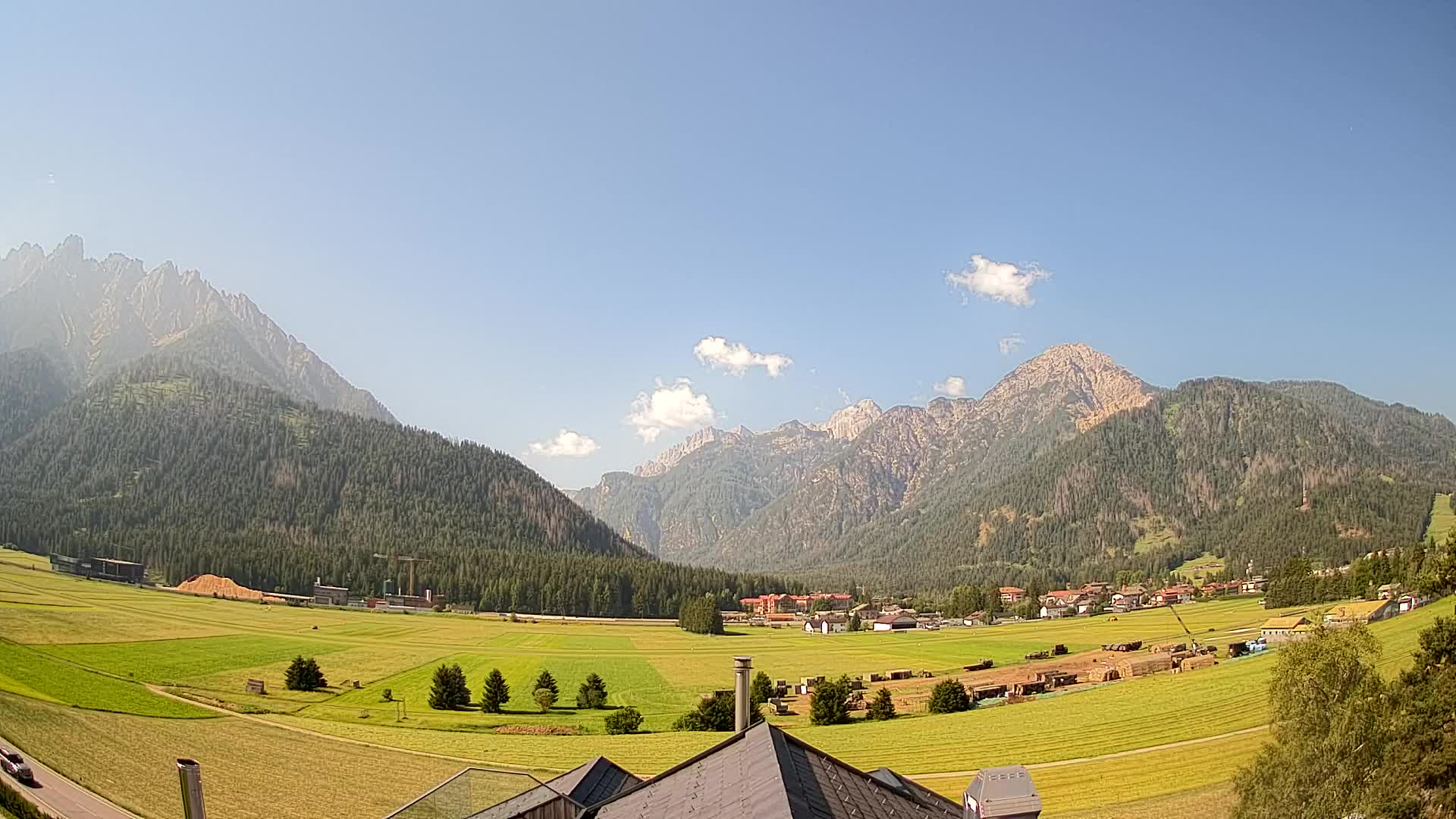 Web kamera Toblach Dolomiti – Pogled s Hotela Rosengarten