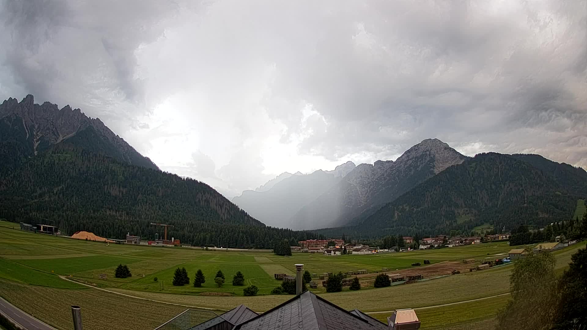 Webcam Dobbiaco Dolomiti – Vista dall’Hotel Rosengarten