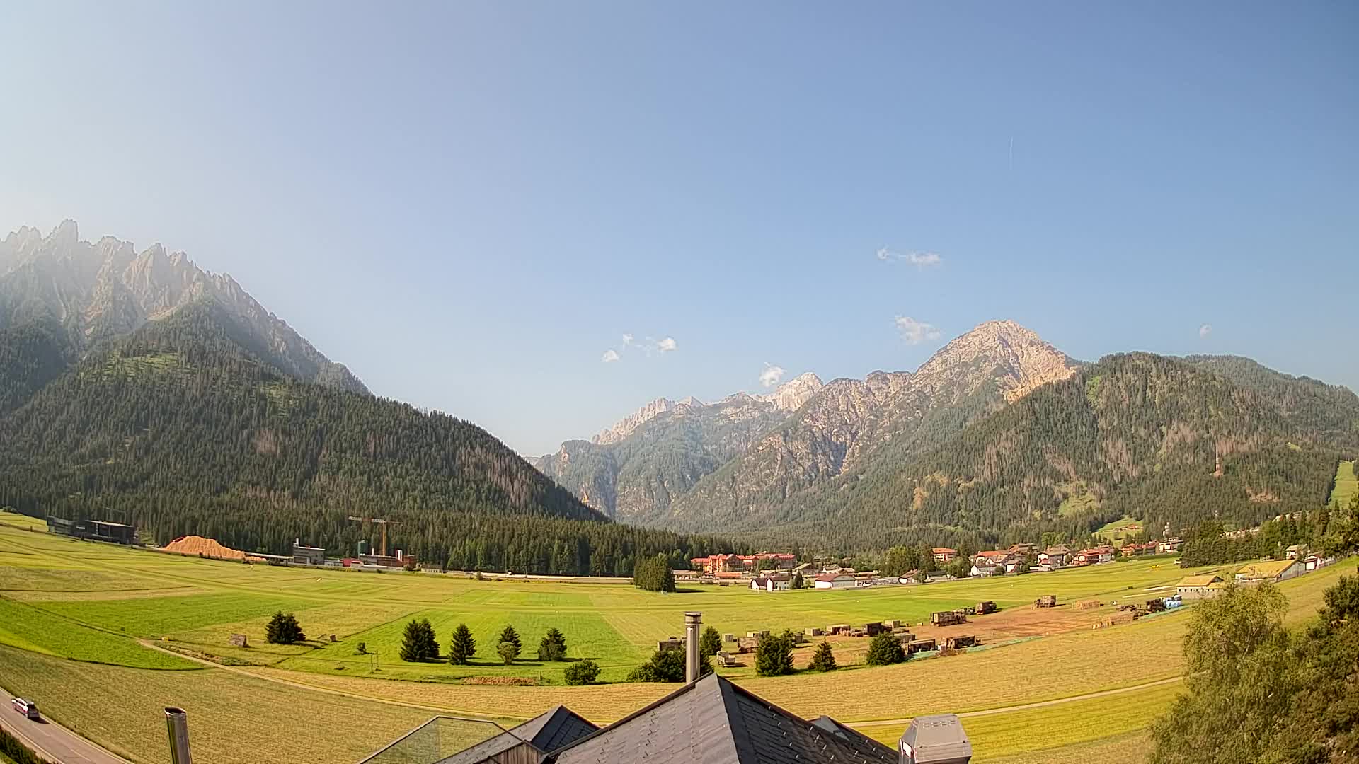 Webcam Toblach Dolomites – View from Hotel Rosengarten