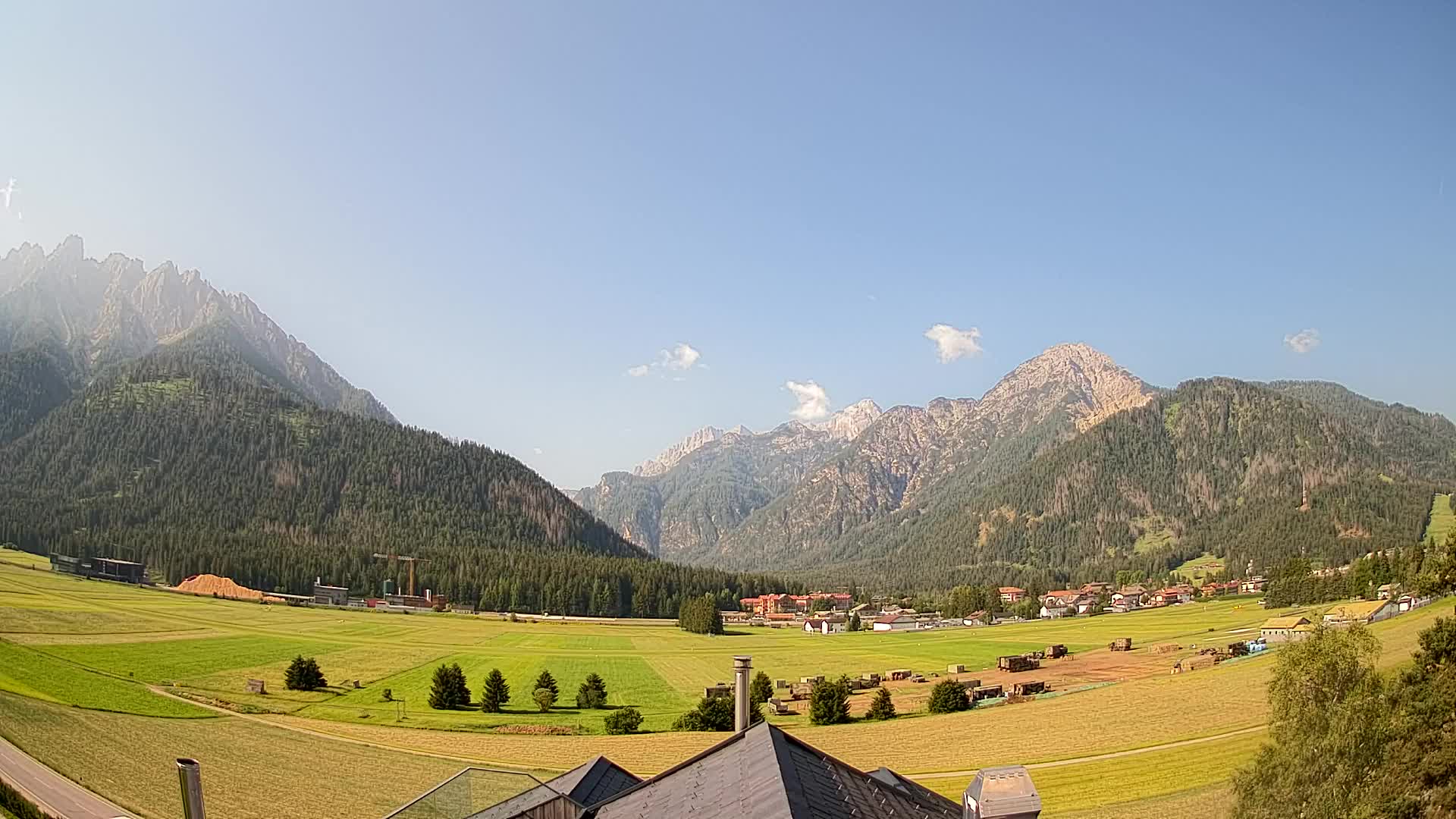 Webcam Toblach Dolomites – View from Hotel Rosengarten