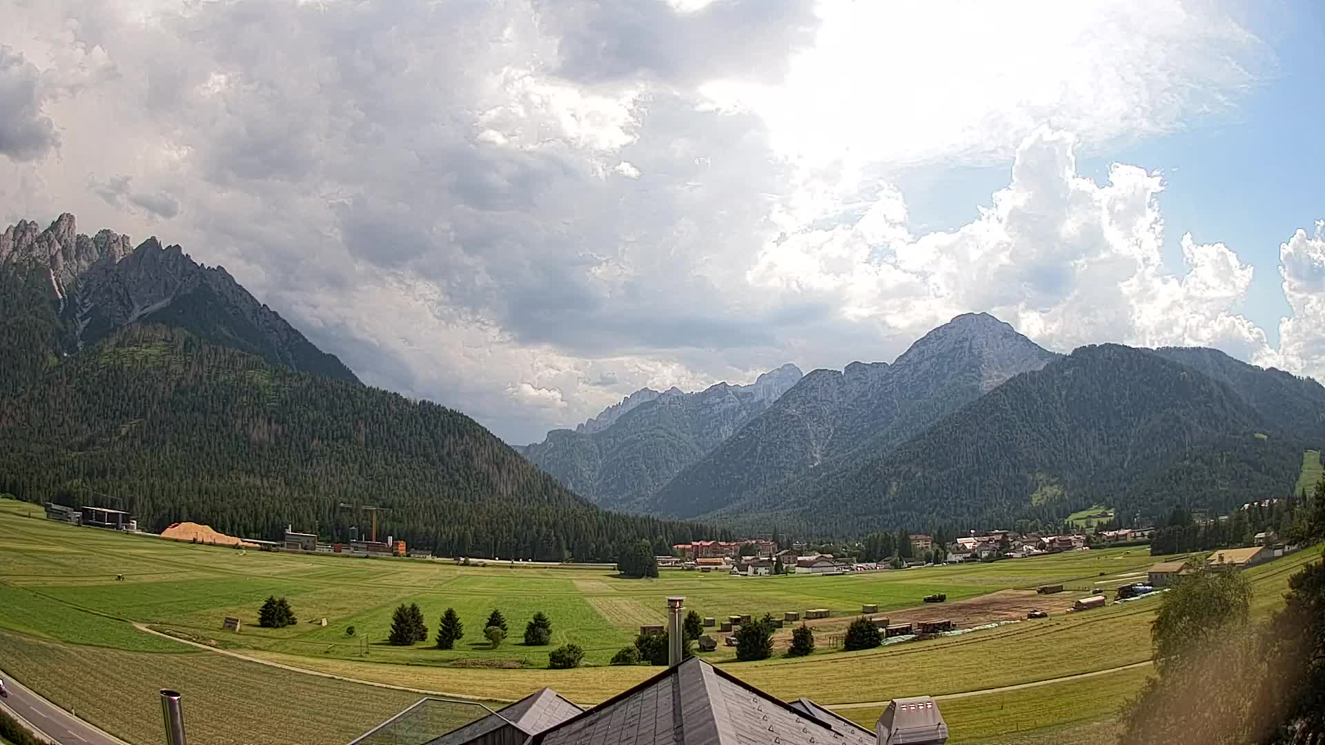 Webcam Dobbiaco Dolomiti – Vista dall’Hotel Rosengarten