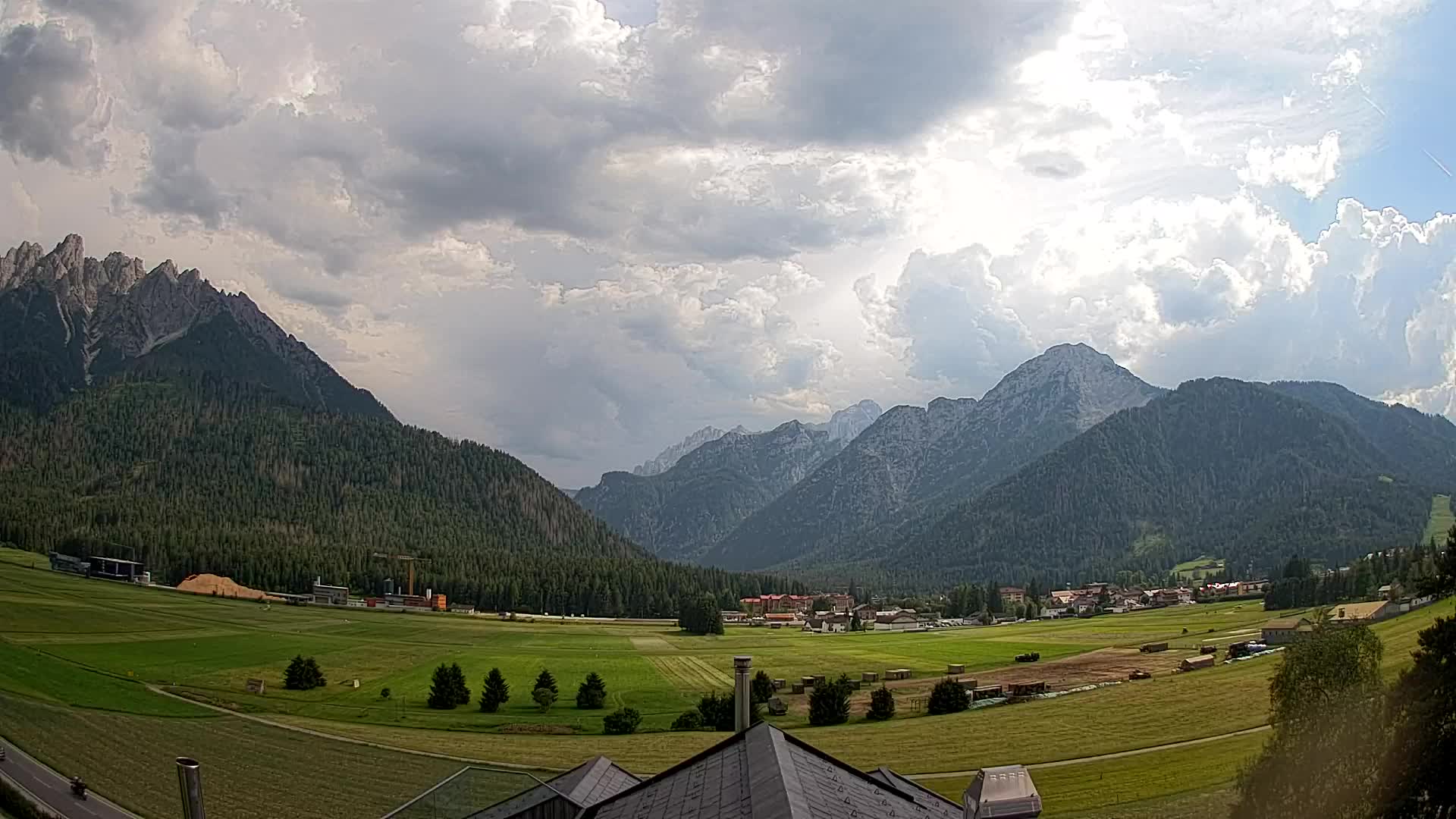 Webcam Dobbiaco Dolomiti – Vista dall’Hotel Rosengarten