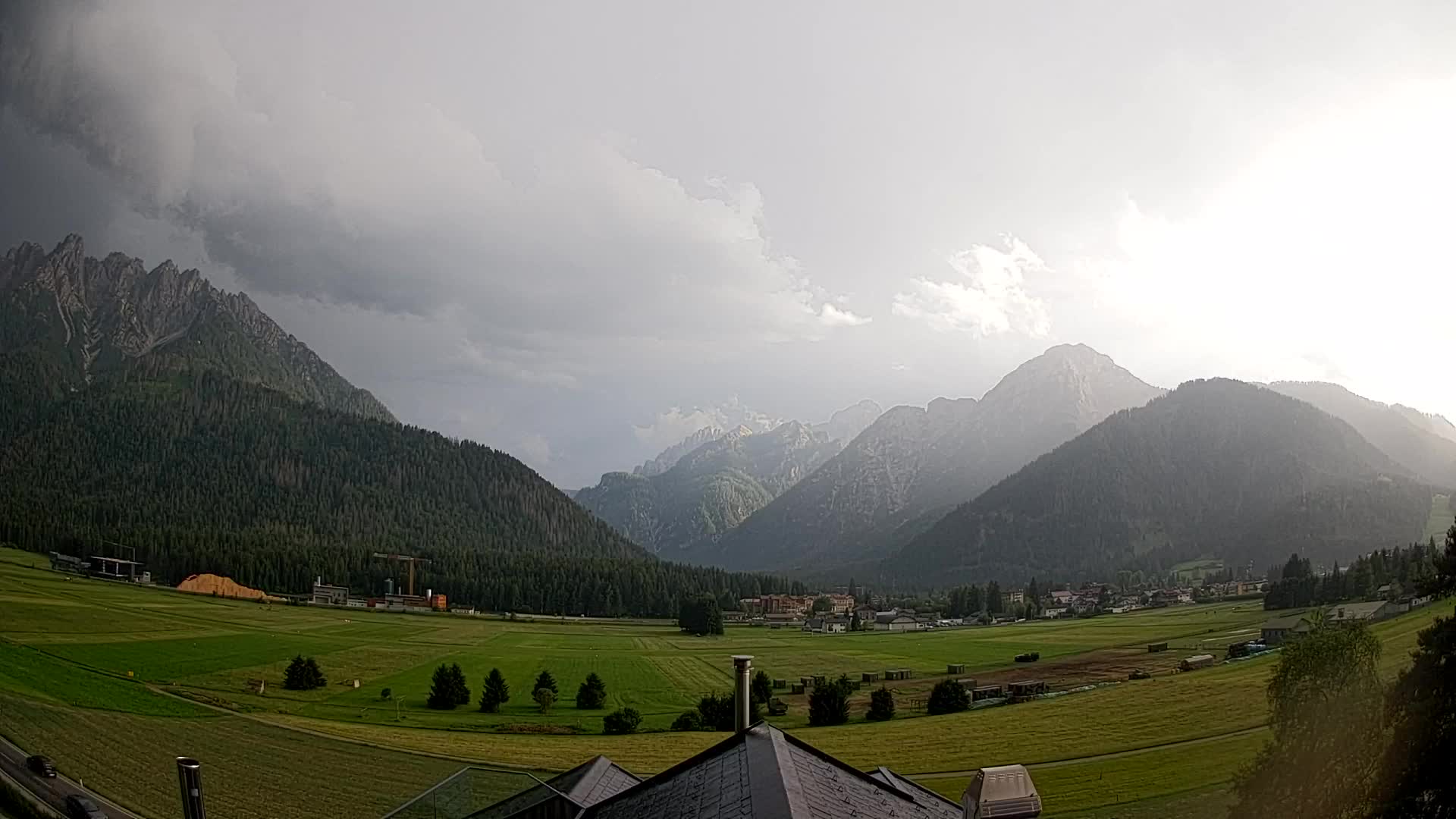 Webcam Dobbiaco Dolomiti – Vista dall’Hotel Rosengarten