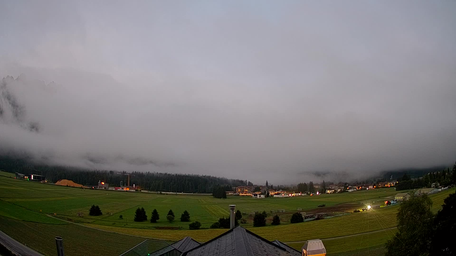 Web kamera Toblach Dolomiti – Pogled s Hotela Rosengarten