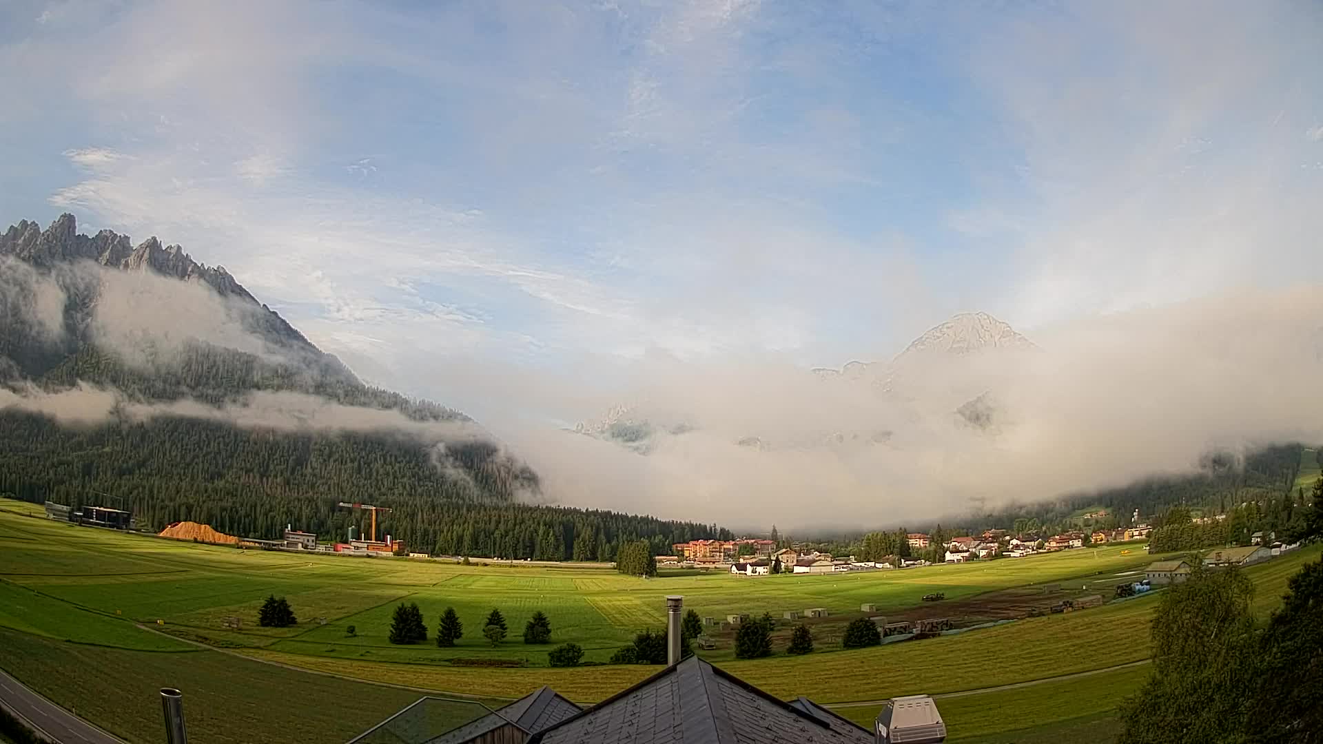 Spletna kamera Toblach Dolomiti – Pogled iz hotela Rosengarten