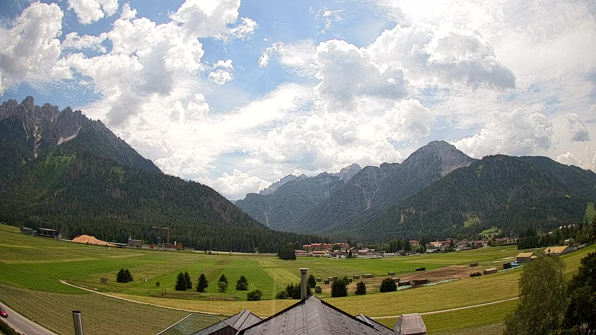 Webcam Toblach Dolomites – View from Hotel Rosengarten