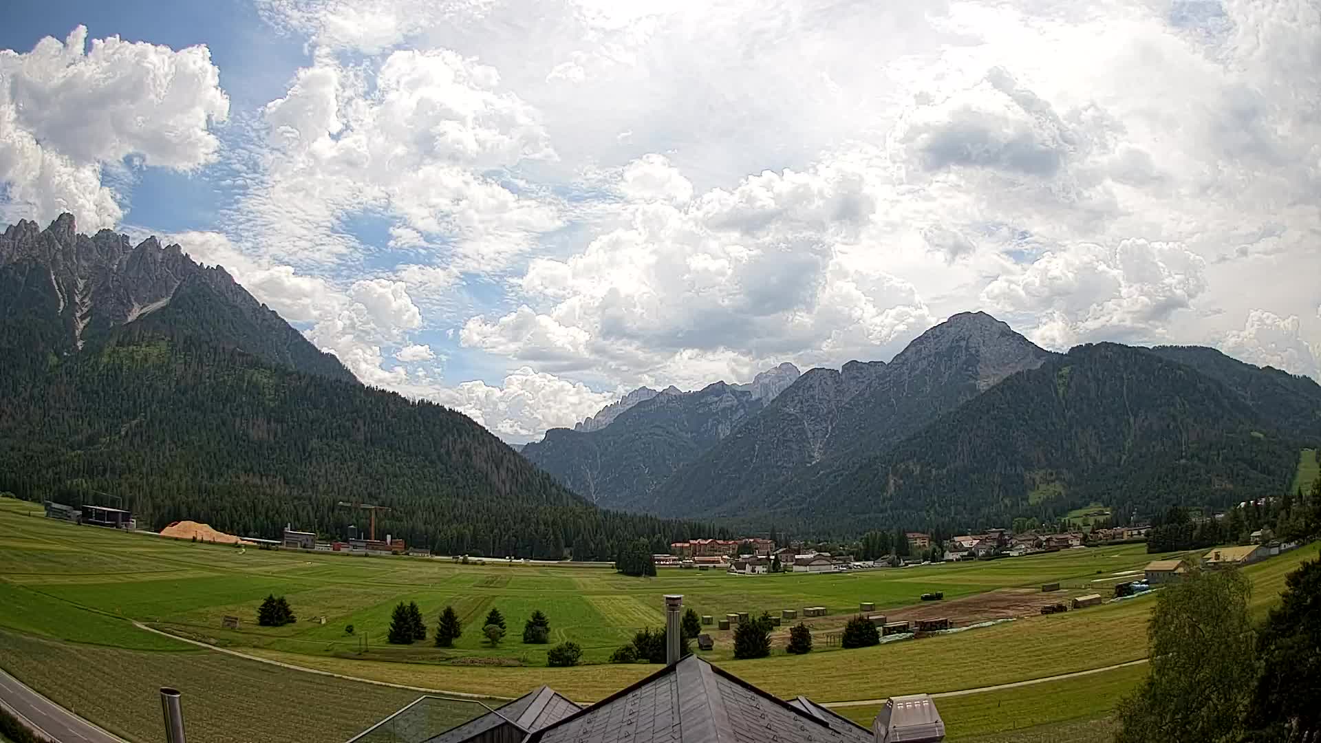 Webcam Dobbiaco Dolomiti – Vista dall’Hotel Rosengarten