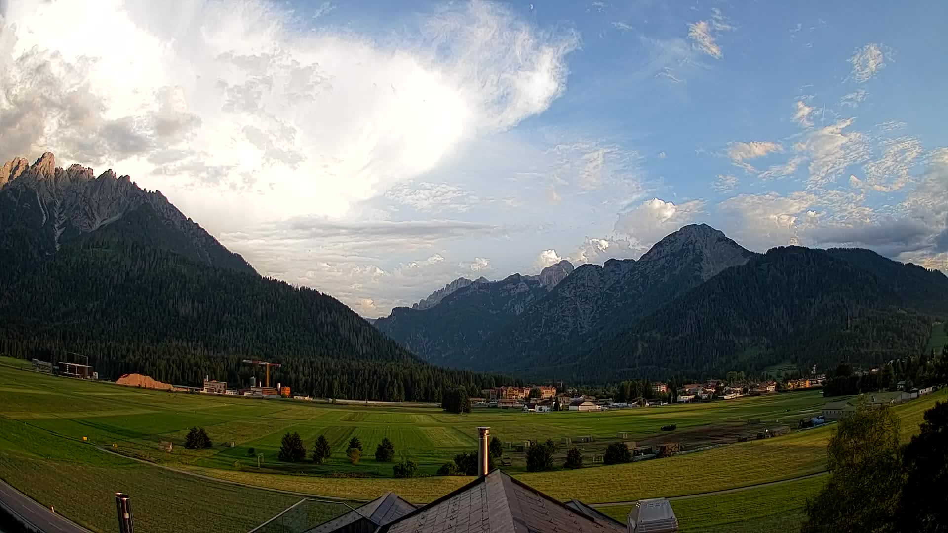 Webcam Dobbiaco Dolomiti – Vista dall’Hotel Rosengarten