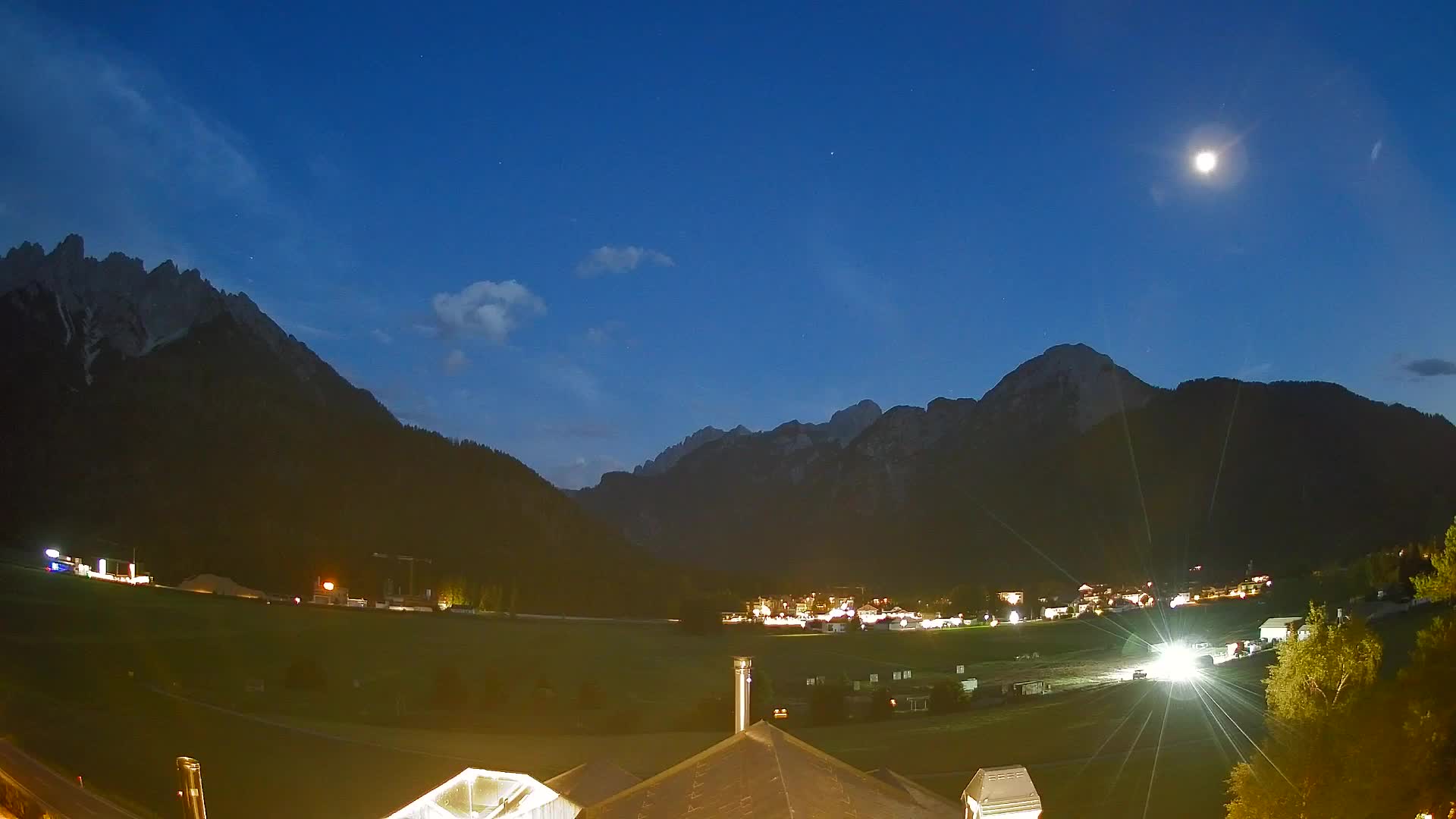 Webcam Toblach Dolomites – View from Hotel Rosengarten