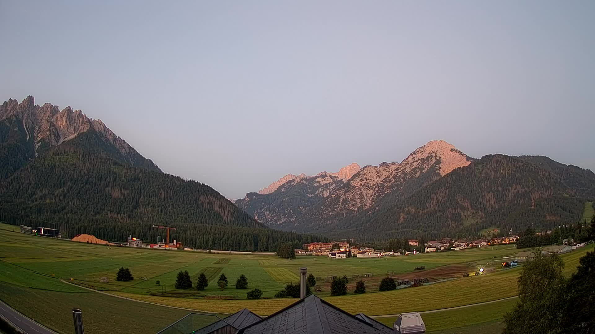 Webcam Toblach Dolomites – View from Hotel Rosengarten