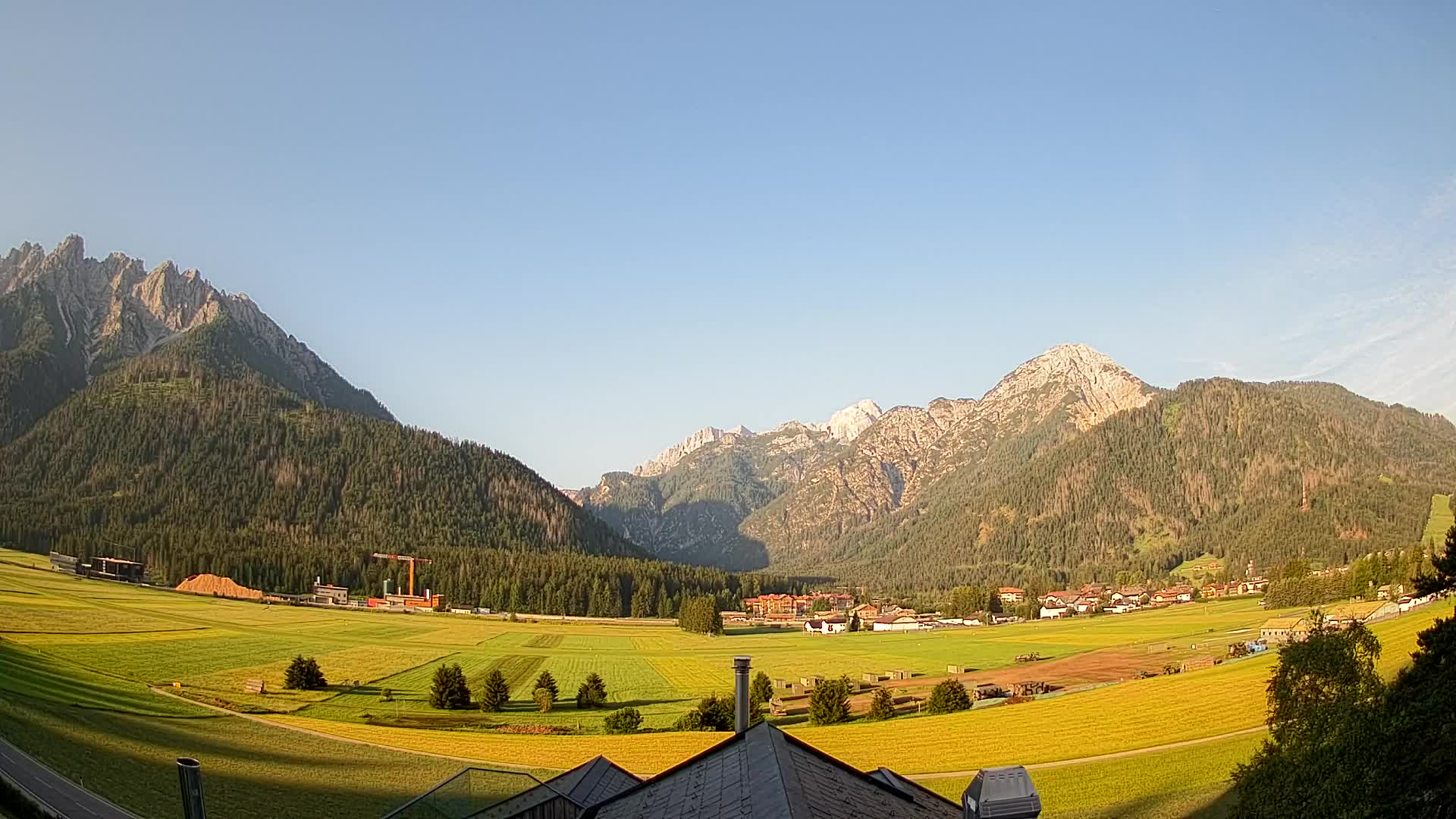 Webcam Toblach Dolomites – View from Hotel Rosengarten