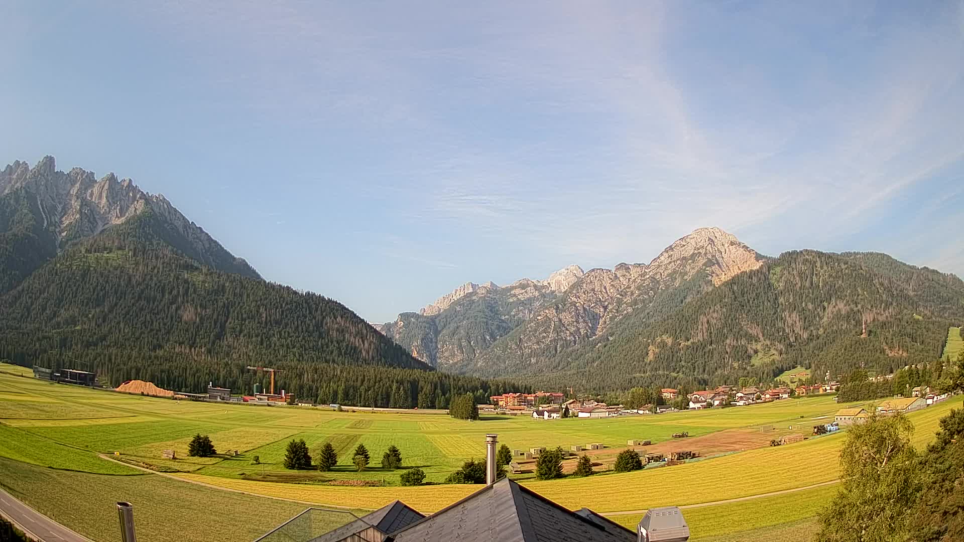 Web kamera Toblach Dolomiti – Pogled s Hotela Rosengarten