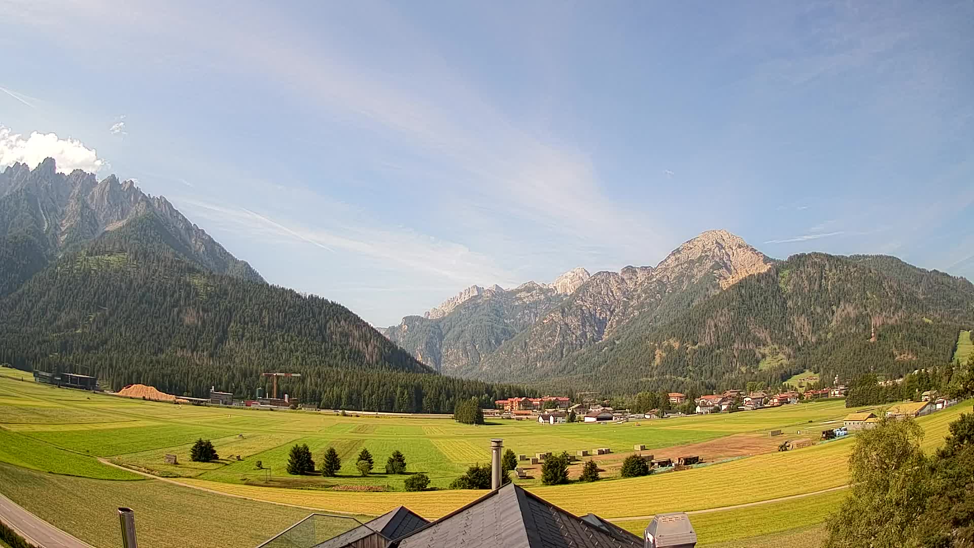 Spletna kamera Toblach Dolomiti – Pogled iz hotela Rosengarten