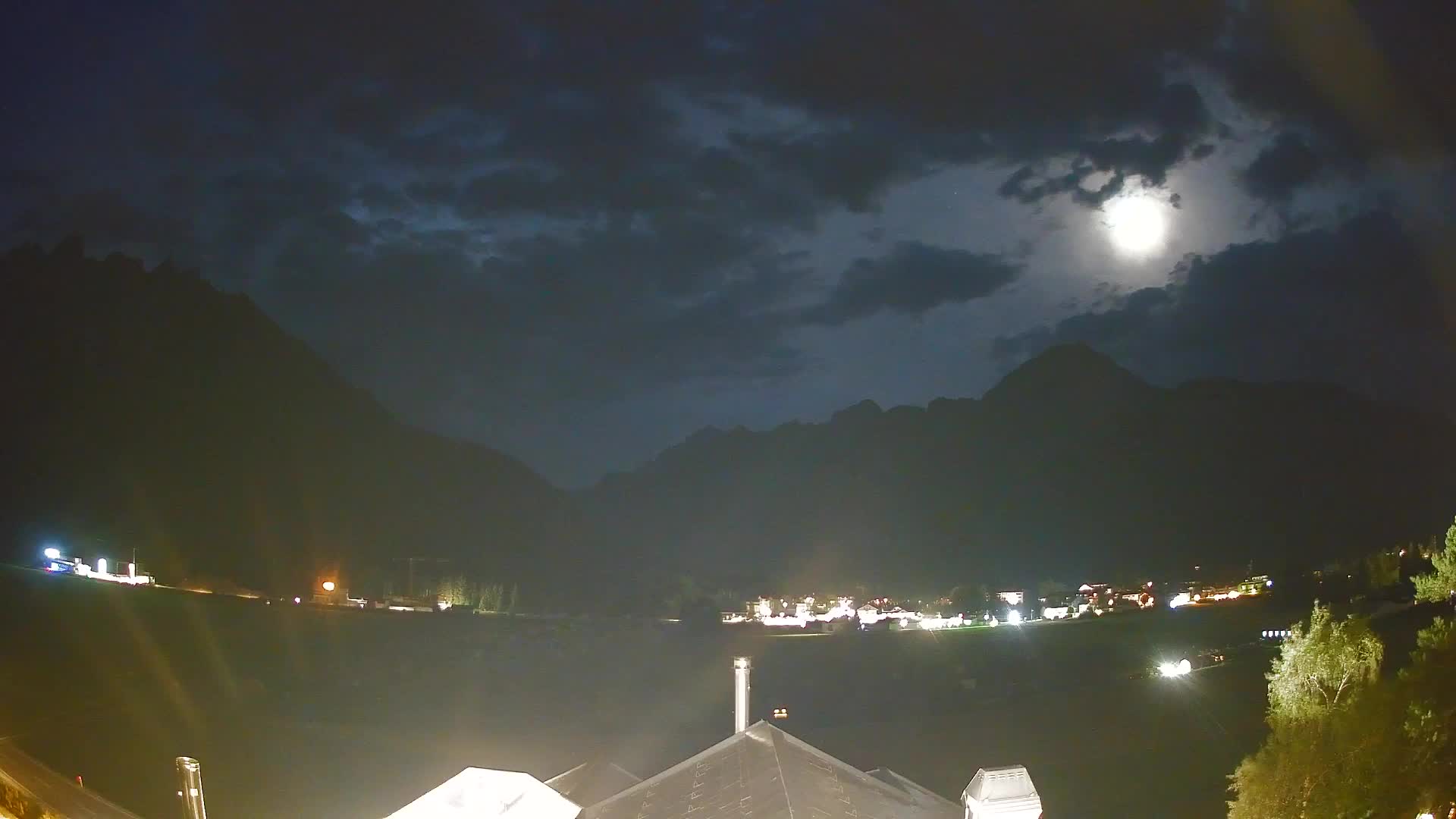 Webcam Toblach Dolomites – View from Hotel Rosengarten