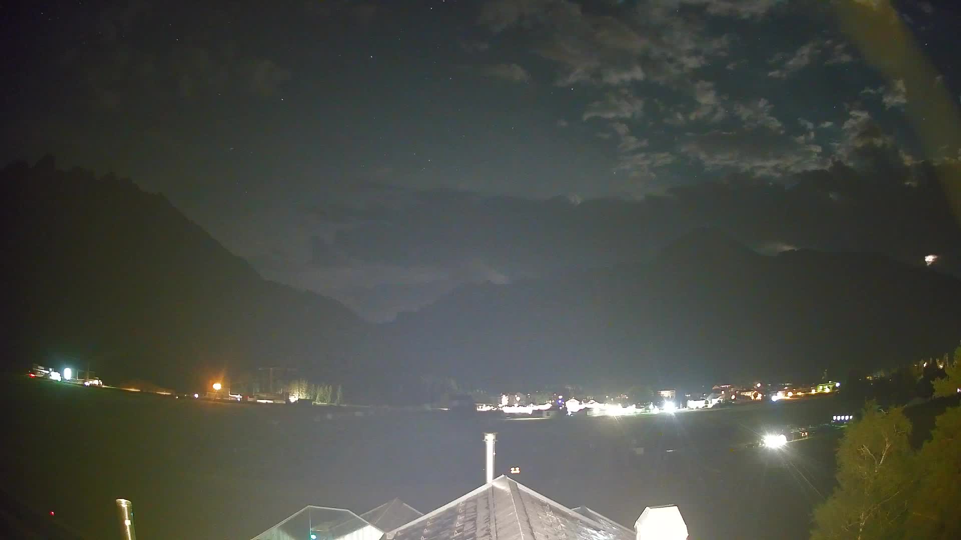 Web kamera Toblach Dolomiti – Pogled s Hotela Rosengarten