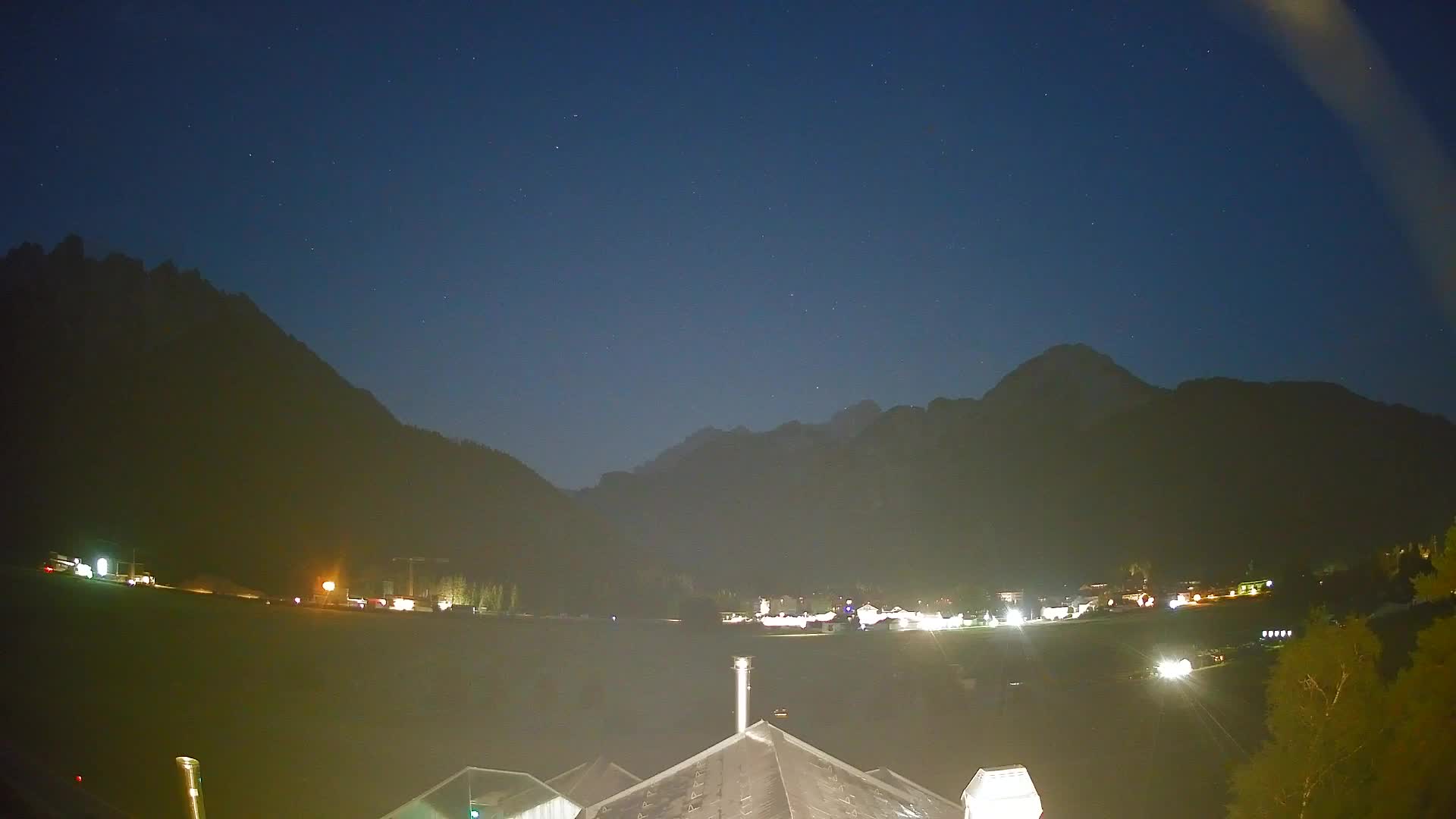 Spletna kamera Toblach Dolomiti – Pogled iz hotela Rosengarten