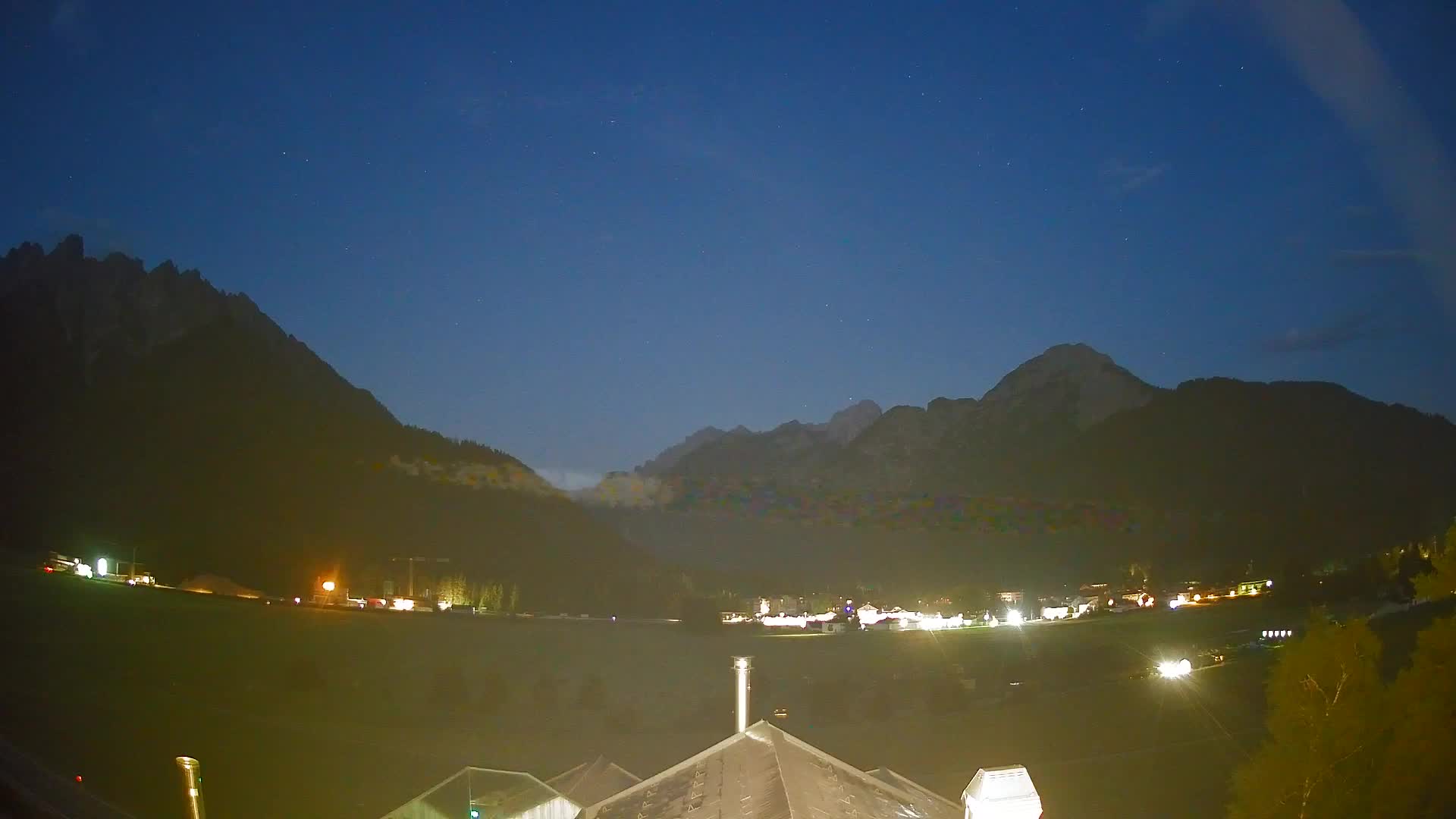 Webcam Toblach Dolomites – View from Hotel Rosengarten