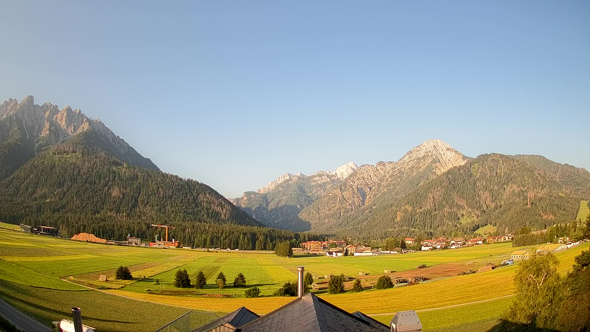 Webcam Toblach Dolomites – View from Hotel Rosengarten