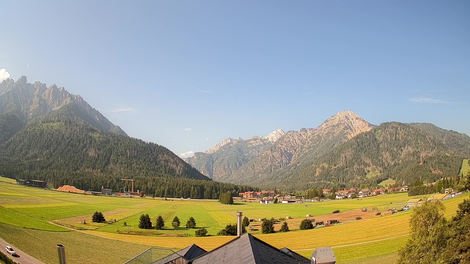 Webcam Toblach Dolomites – View from Hotel Rosengarten