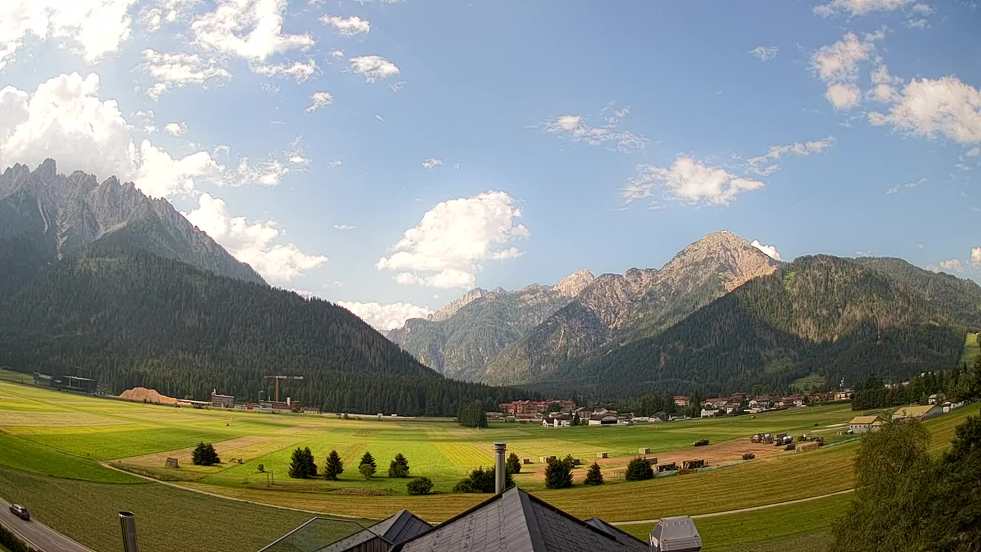 Webcam Toblach Dolomites – View from Hotel Rosengarten