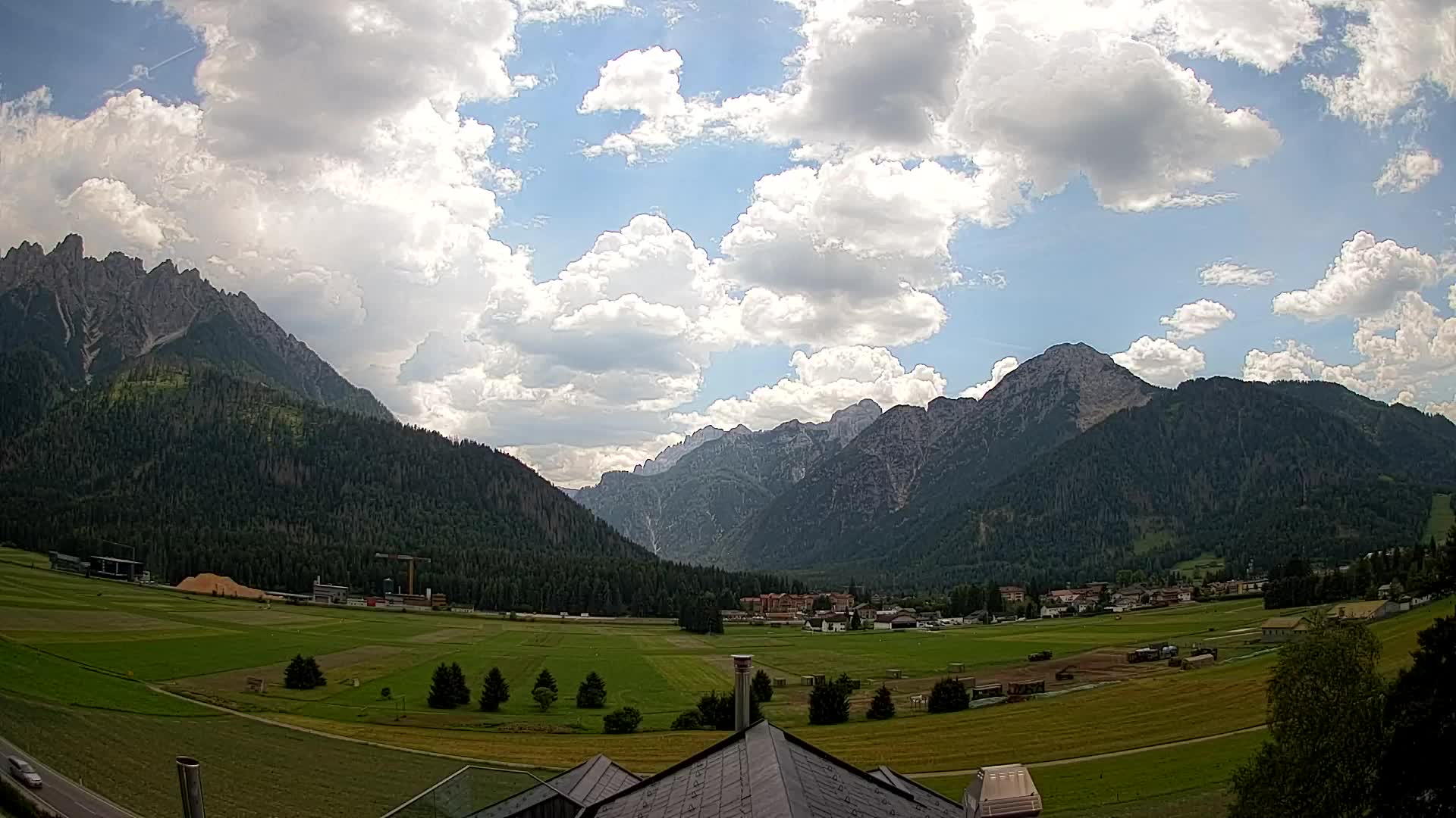 Webcam Toblach Dolomites – View from Hotel Rosengarten