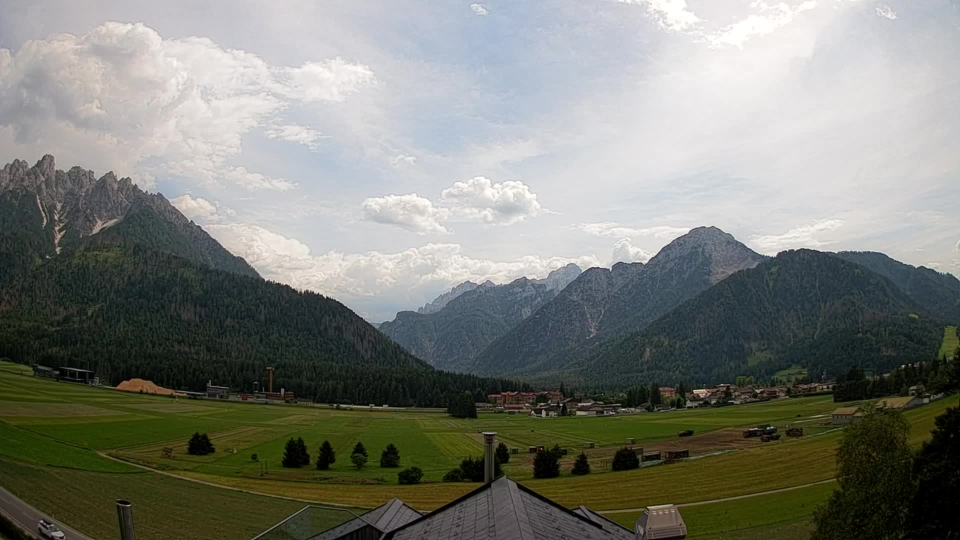 Webcam Toblach Dolomites – View from Hotel Rosengarten