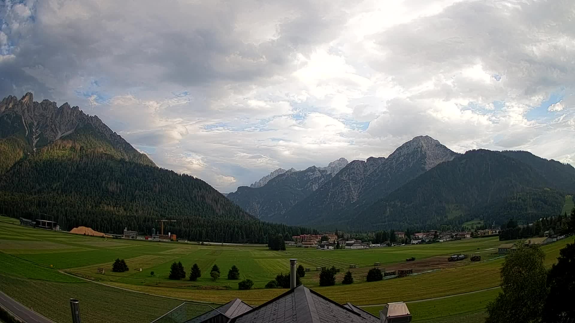 Webcam Dobbiaco Dolomiti – Vista dall’Hotel Rosengarten