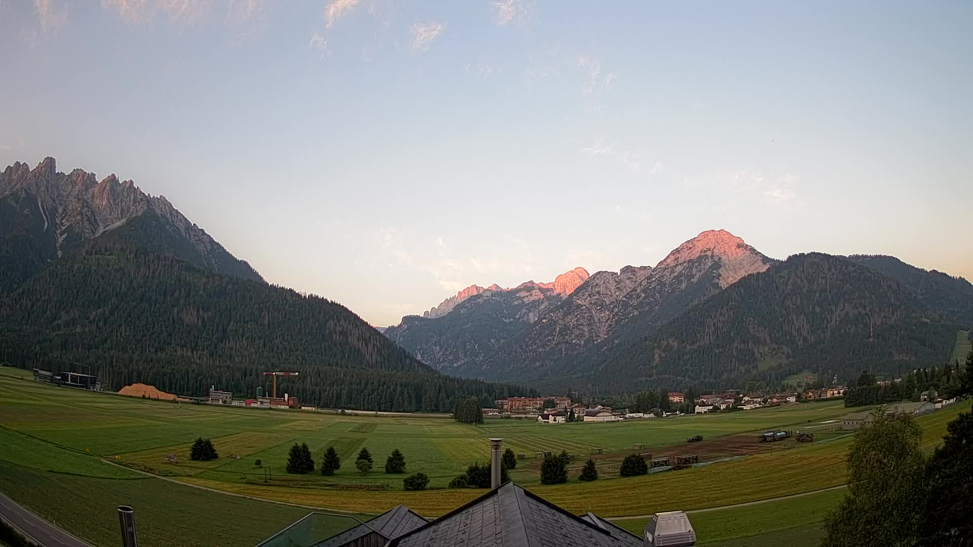 Webcam Toblach Dolomites – View from Hotel Rosengarten