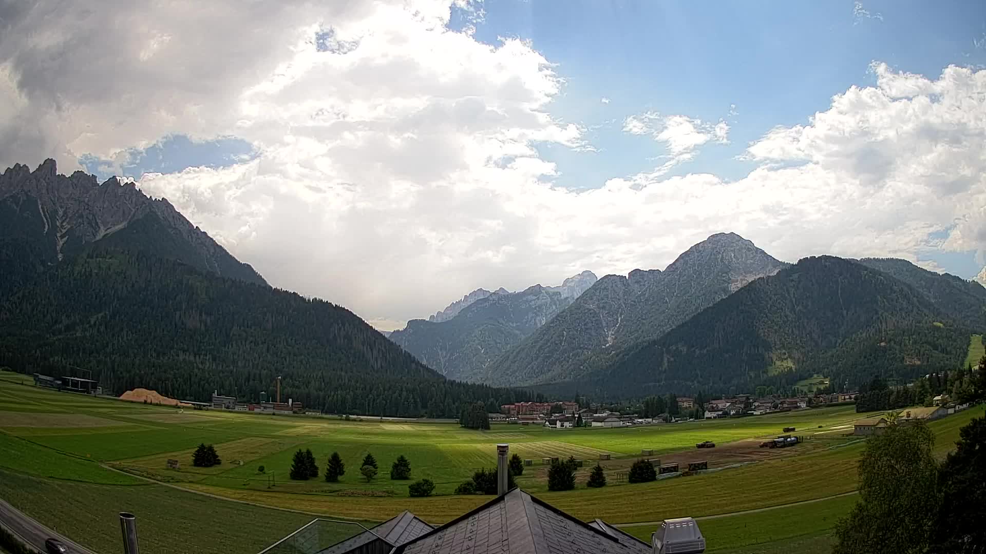 Webcam Dobbiaco Dolomiti – Vista dall’Hotel Rosengarten