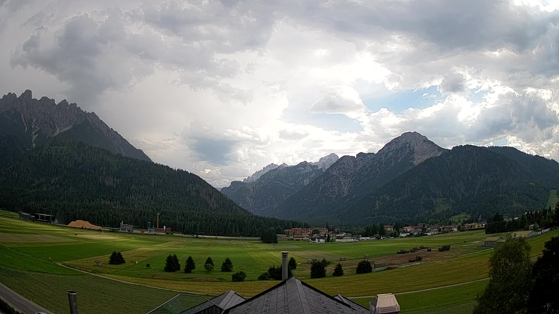 Webcam Dobbiaco Dolomiti – Vista dall’Hotel Rosengarten