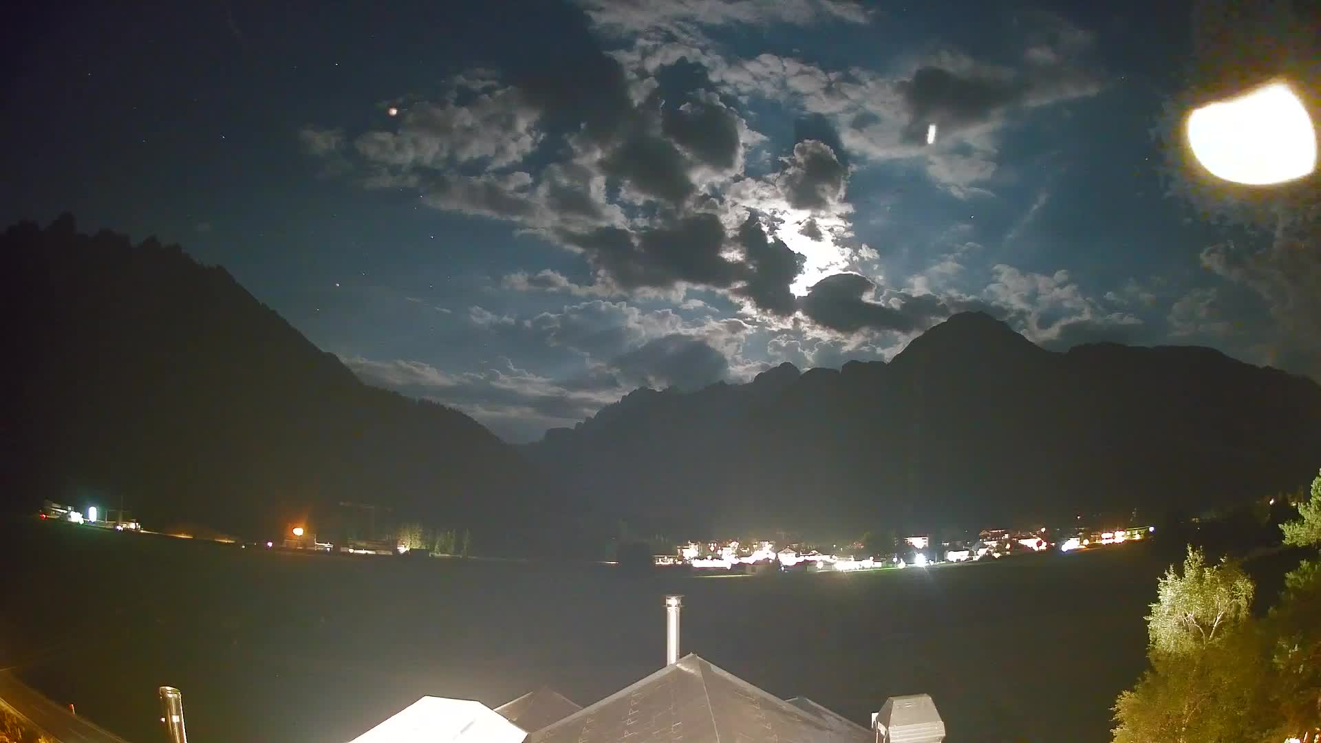 Webcam Toblach Dolomites – View from Hotel Rosengarten