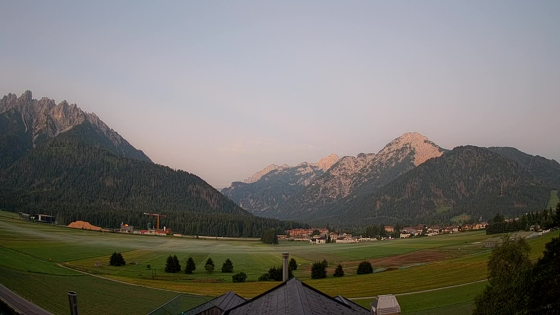Webcam Toblach Dolomites – View from Hotel Rosengarten
