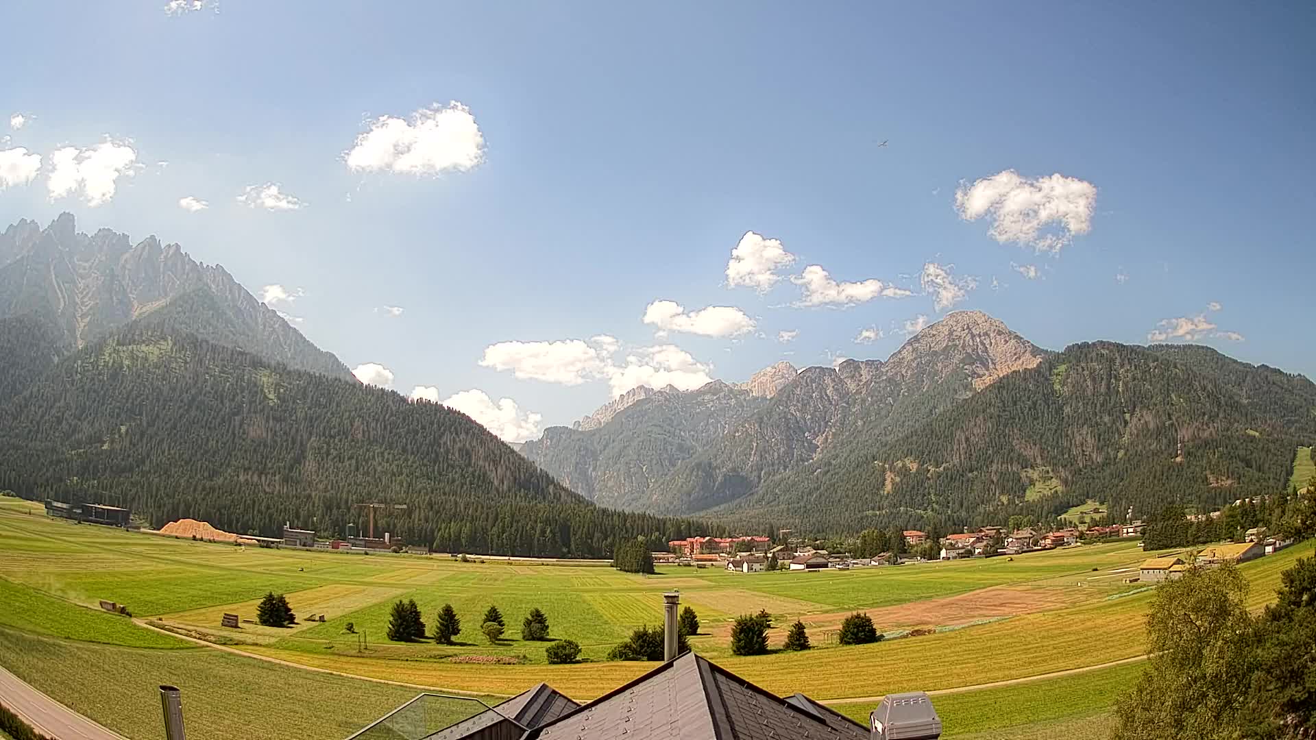 Webcam Toblach Dolomites – View from Hotel Rosengarten