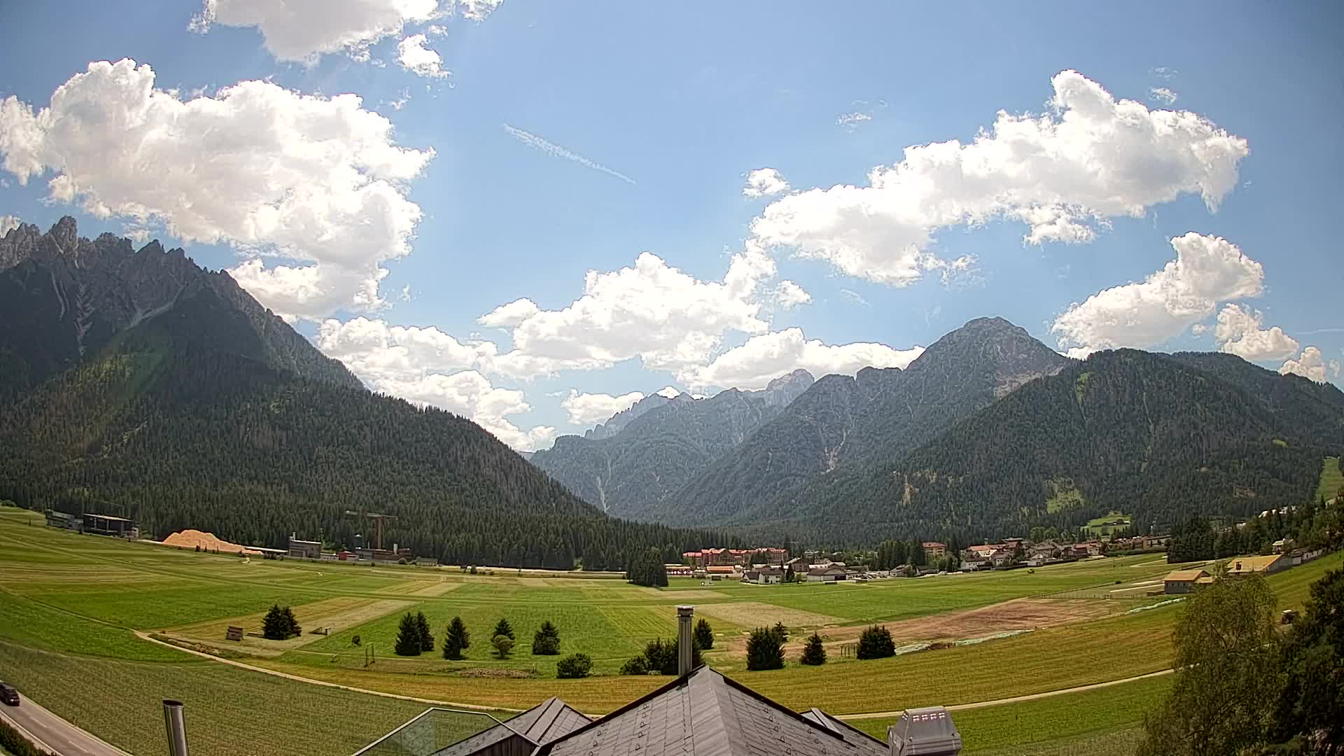 Webcam Toblach Dolomites – View from Hotel Rosengarten