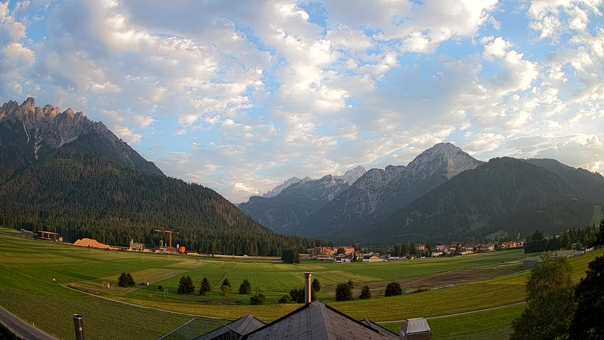 Webcam Toblach Dolomites – View from Hotel Rosengarten