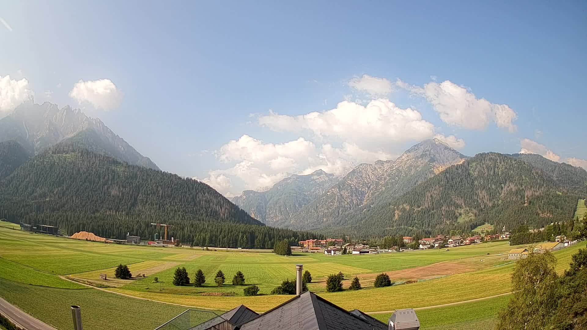 Webcam Toblach Dolomites – View from Hotel Rosengarten