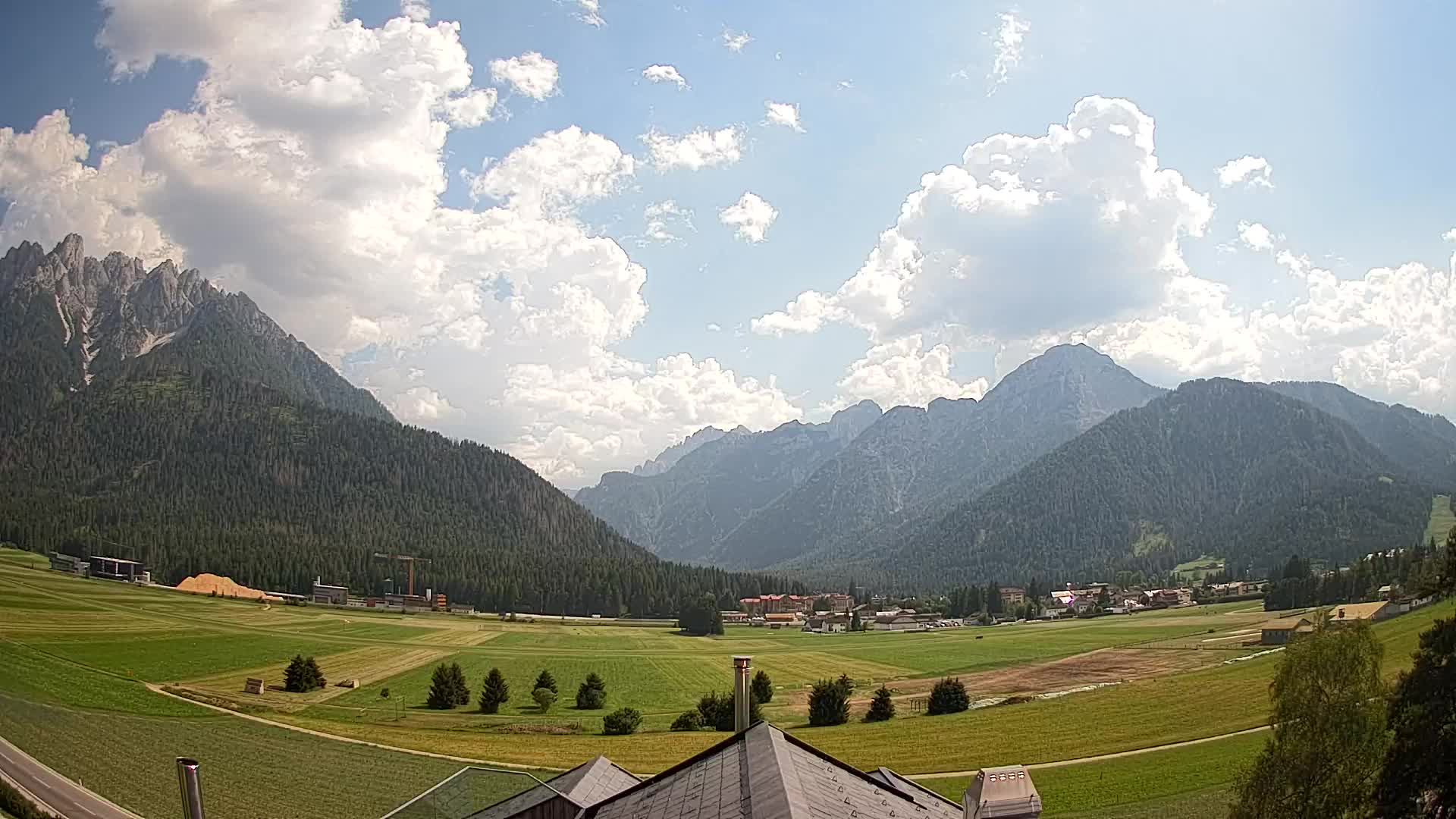 Webcam Toblach Dolomites – View from Hotel Rosengarten